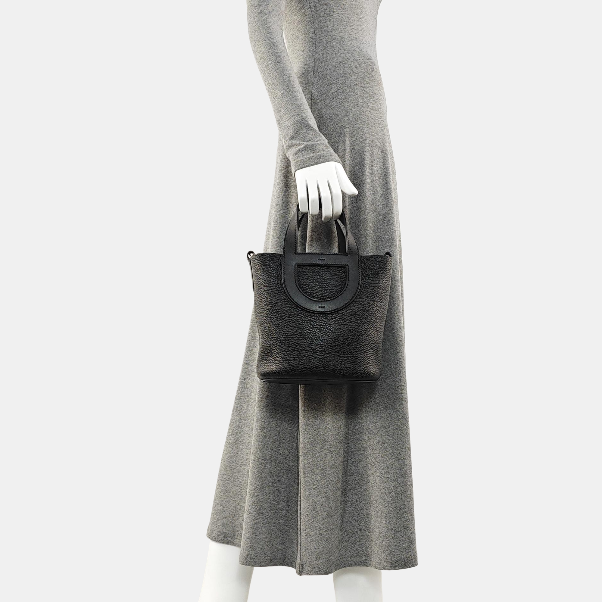 In-The-Loop 18 Clemence Black