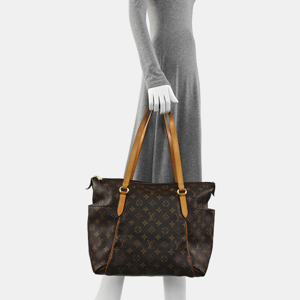 TOTALLY MM Monogram Coated Canvas Brown