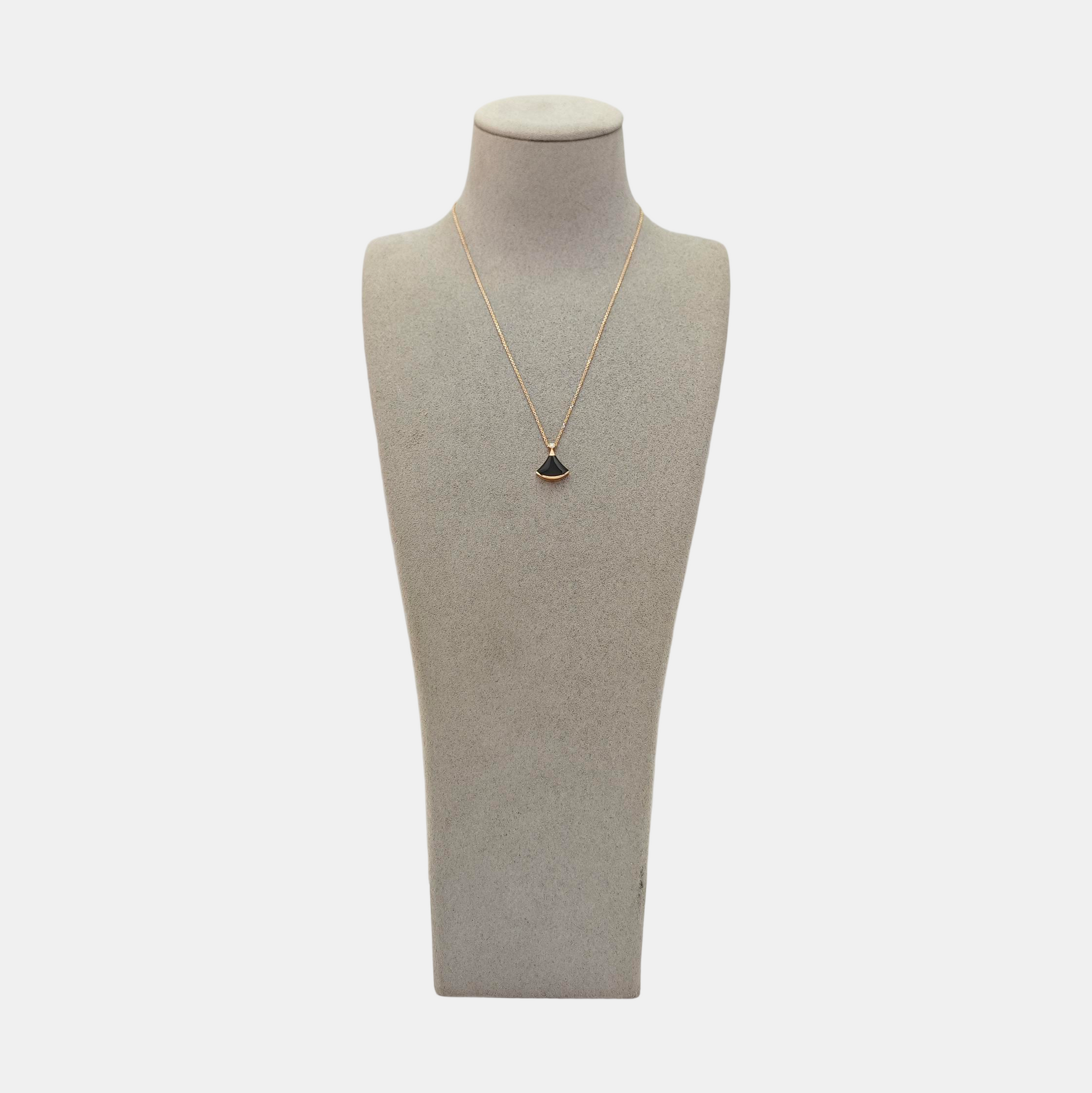 DIVAS' DREAM 18k Rose Gold Necklace