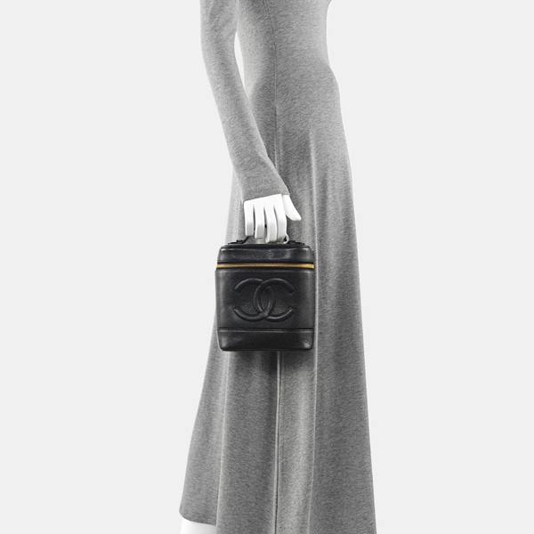 VINTAGE COSMETIC BAGS Grained Calfskin Black