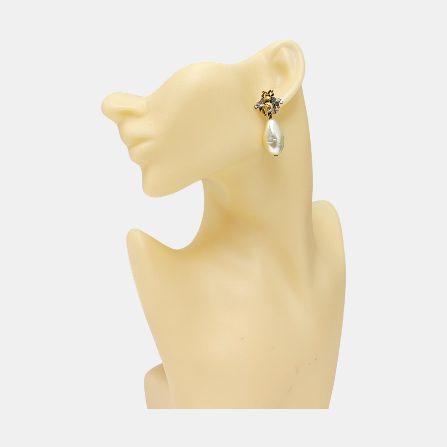Interlocking G Metal Gold Stud Earrings