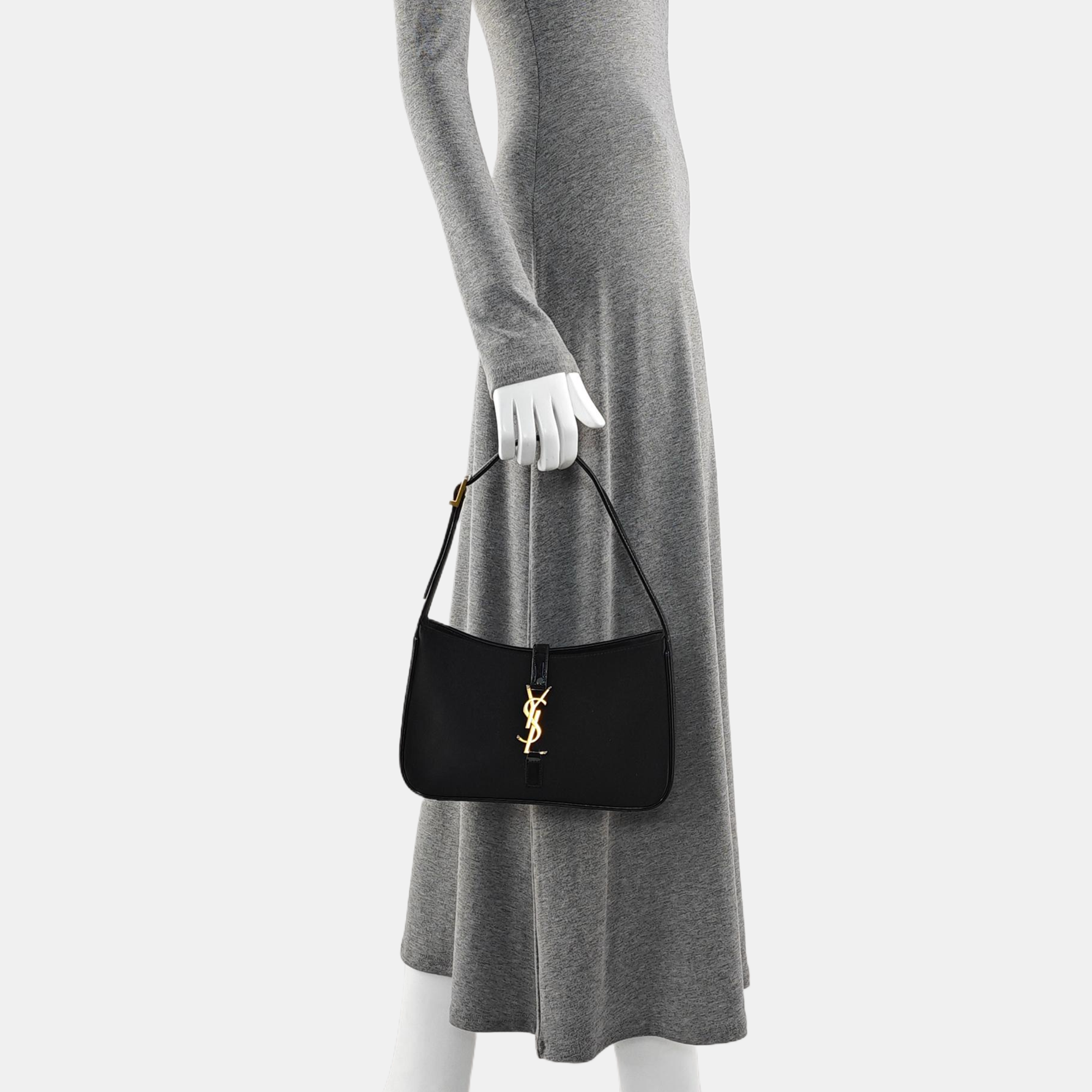 LE 5 À 7 Small Fabric Black