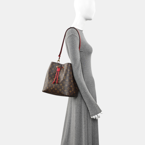 NÉONOÉ MM Monogram Coated Canvas Brown