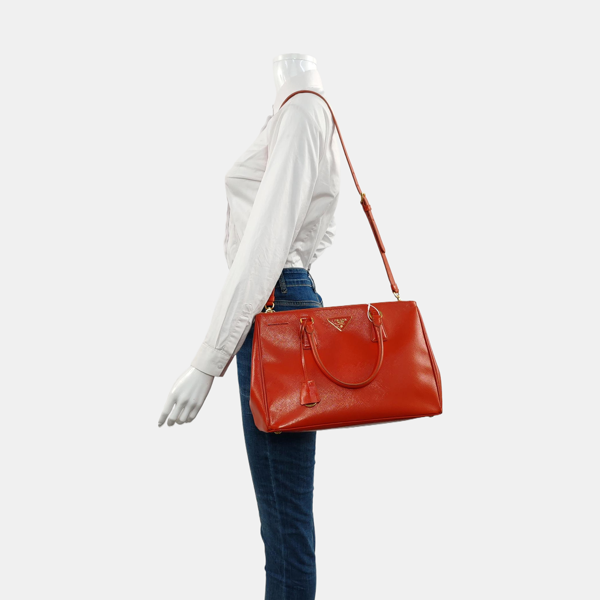 Authenticated pre-owned  Galleria Extra Large Saffiano Calfskin Orange - Tote Bag at Looply