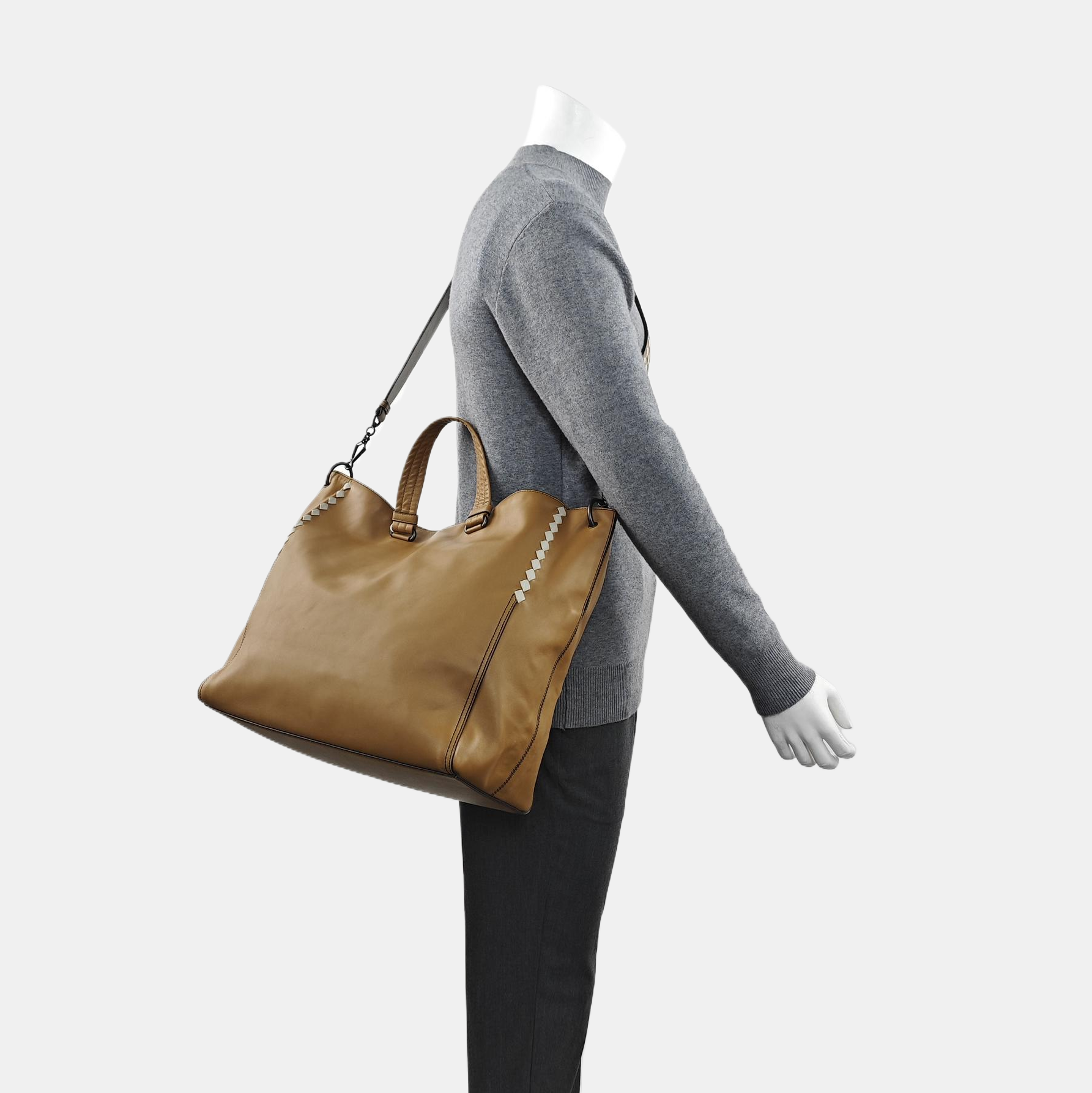 Calfskin Shoulder Bag Brown