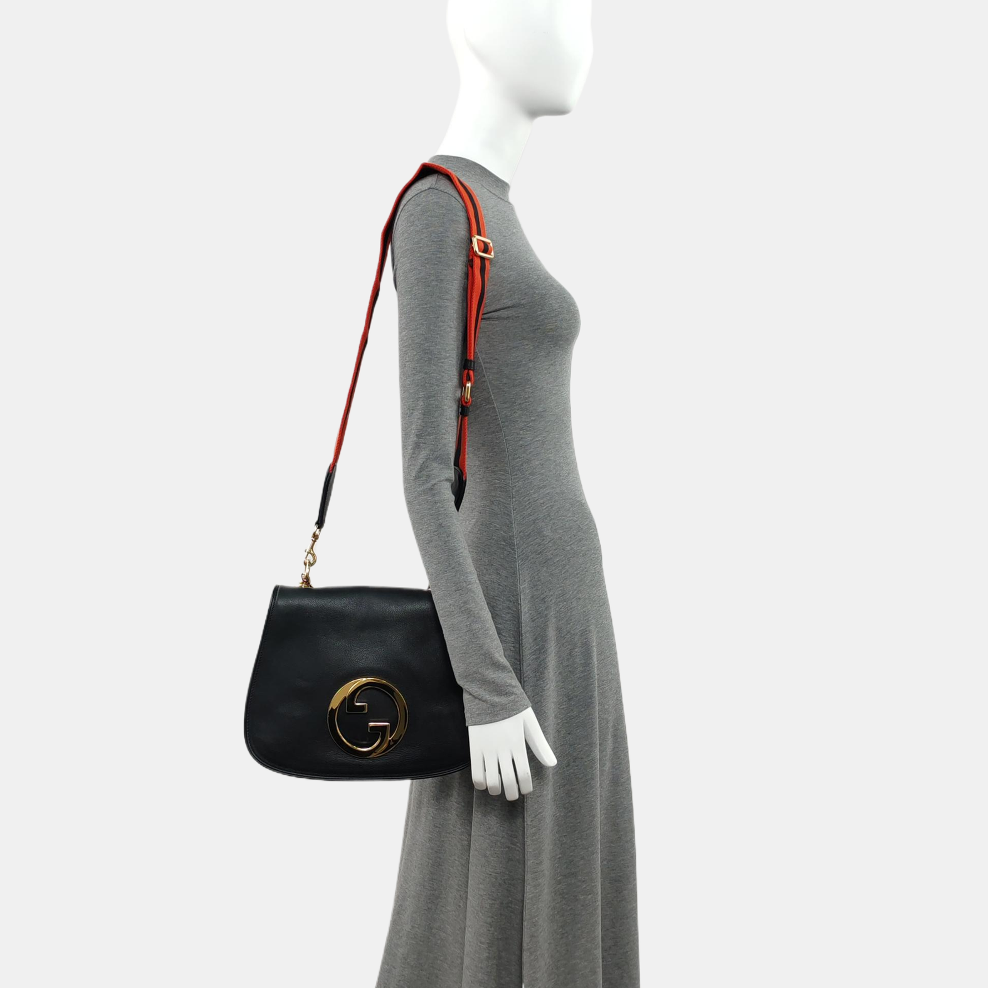 Authenticated pre-owned  Blondie Calfskin Black - Shoulder Bag at Looply