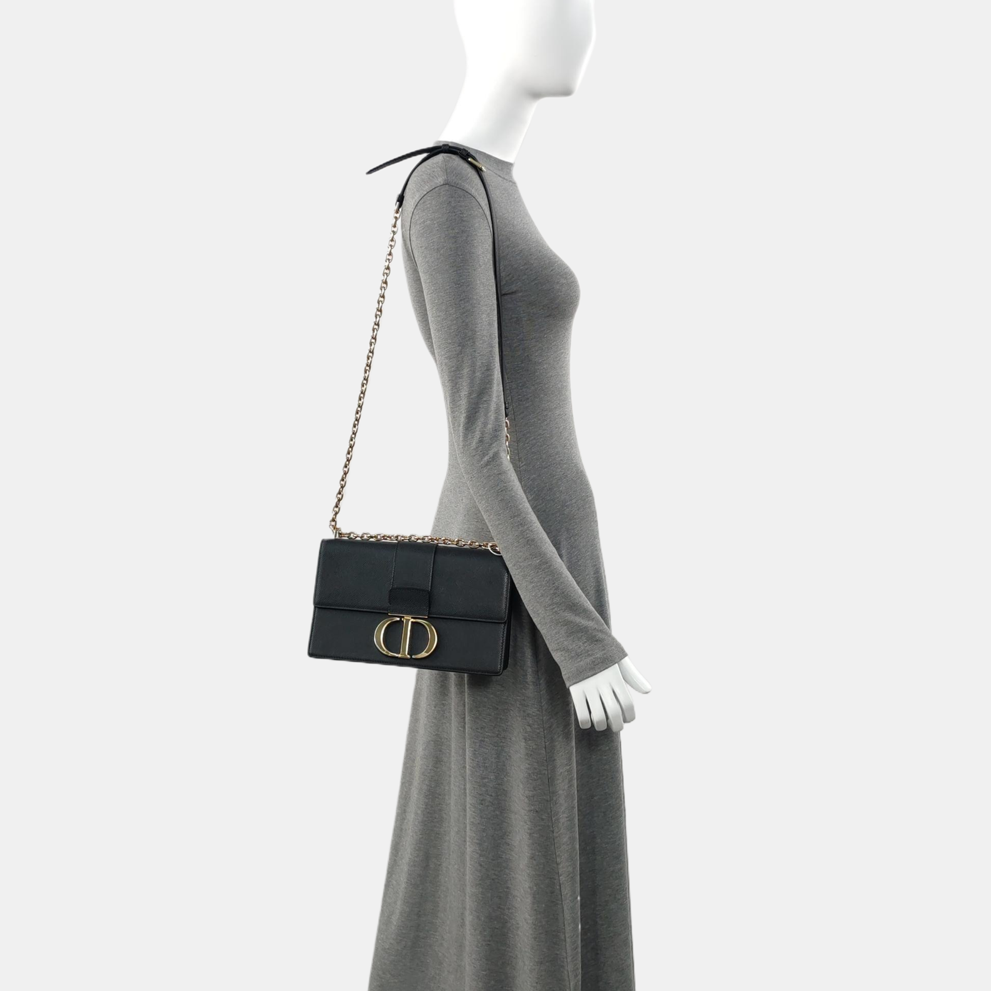 30 Montaigne Calfskin Black