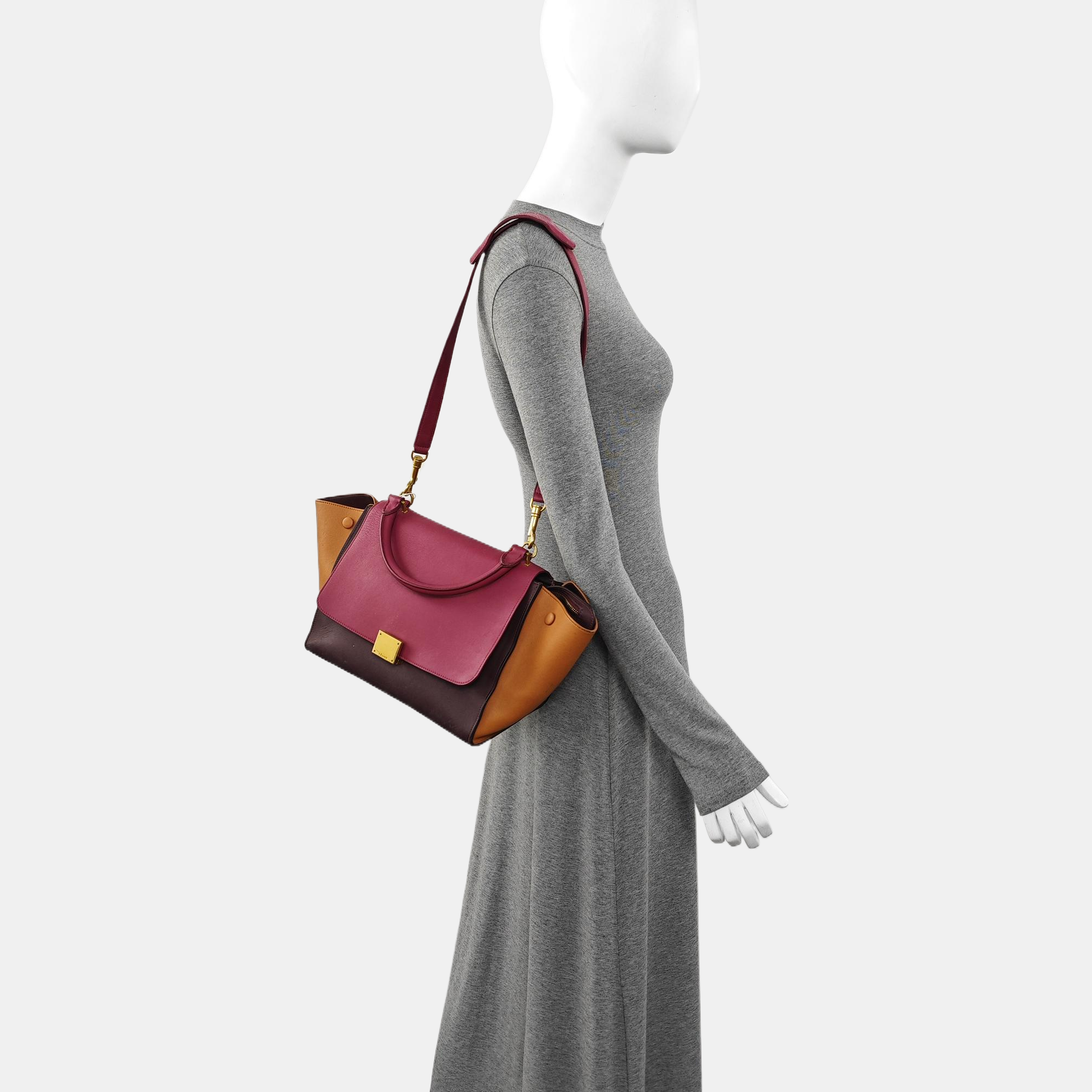 TRAPEZE Small Calfskin Red
