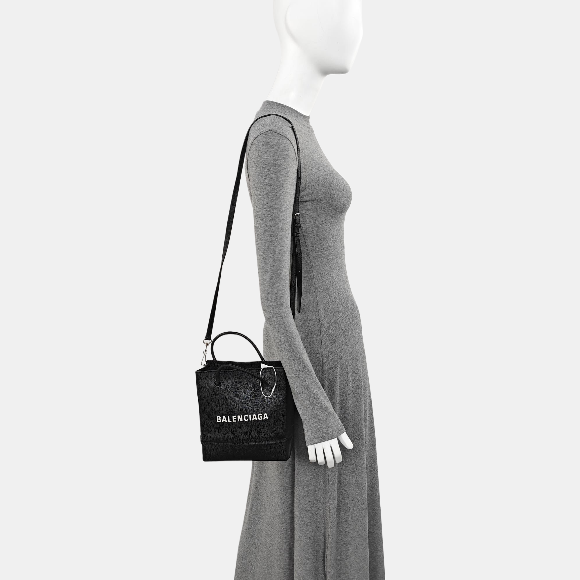 Shopping Bag Large Calfskin Black