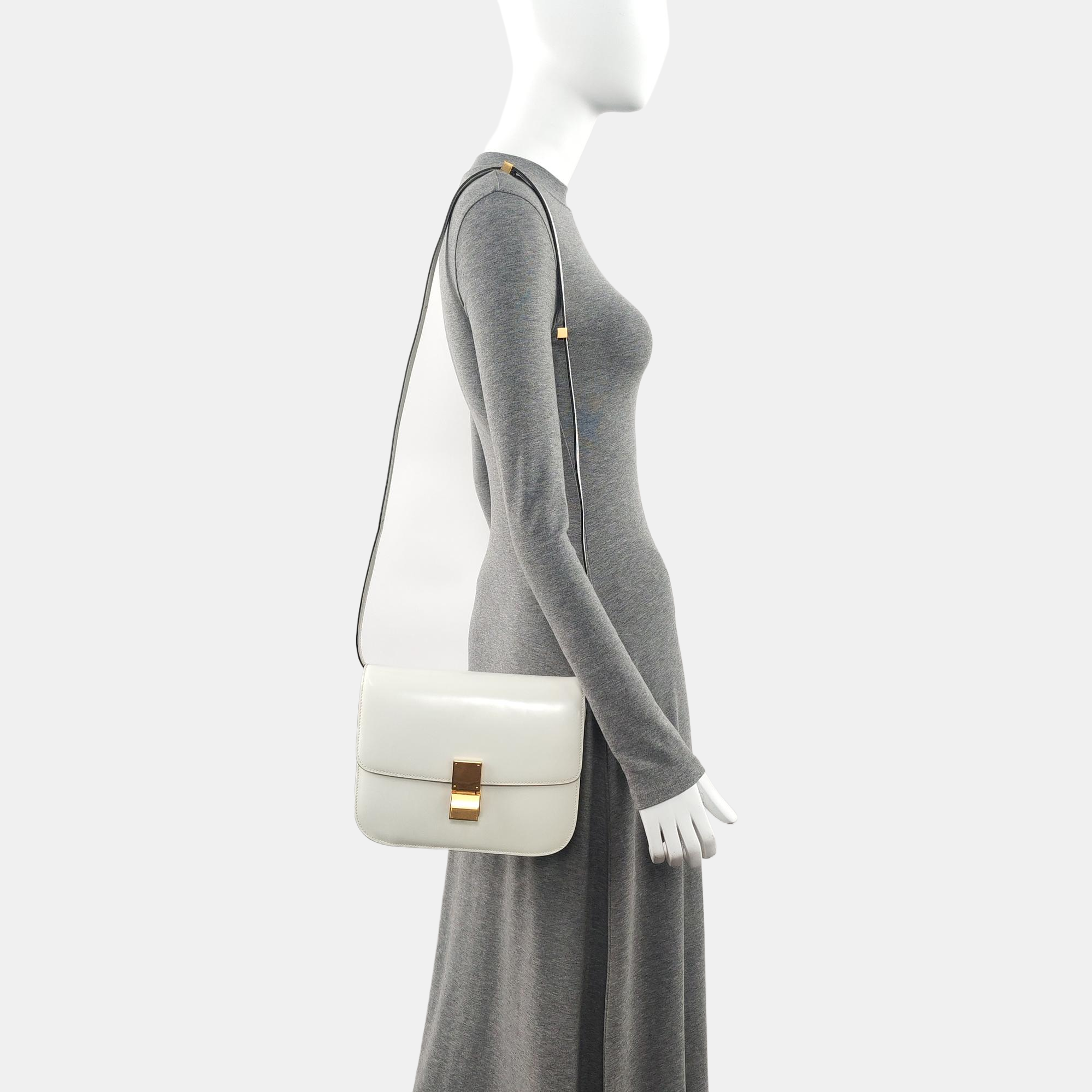 Authenticated pre-owned  CLASSIC BOX Medium Calfskin White - Shoulder Bag at Looply