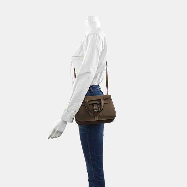 Halzan 25 Clemence Gray