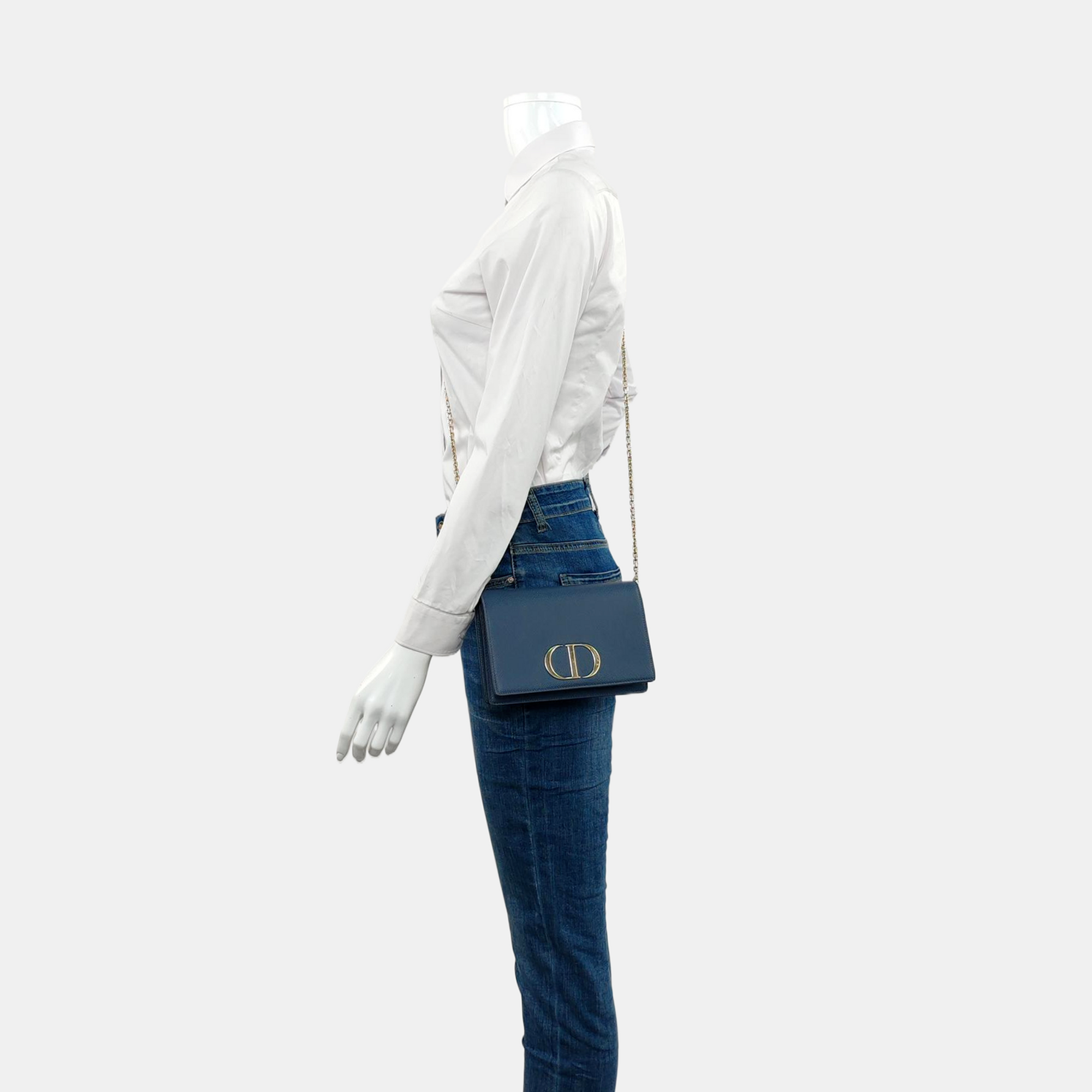 Authenticated pre-owned  30 Montaigne Calfskin Blue - Shoulder Bag at Looply