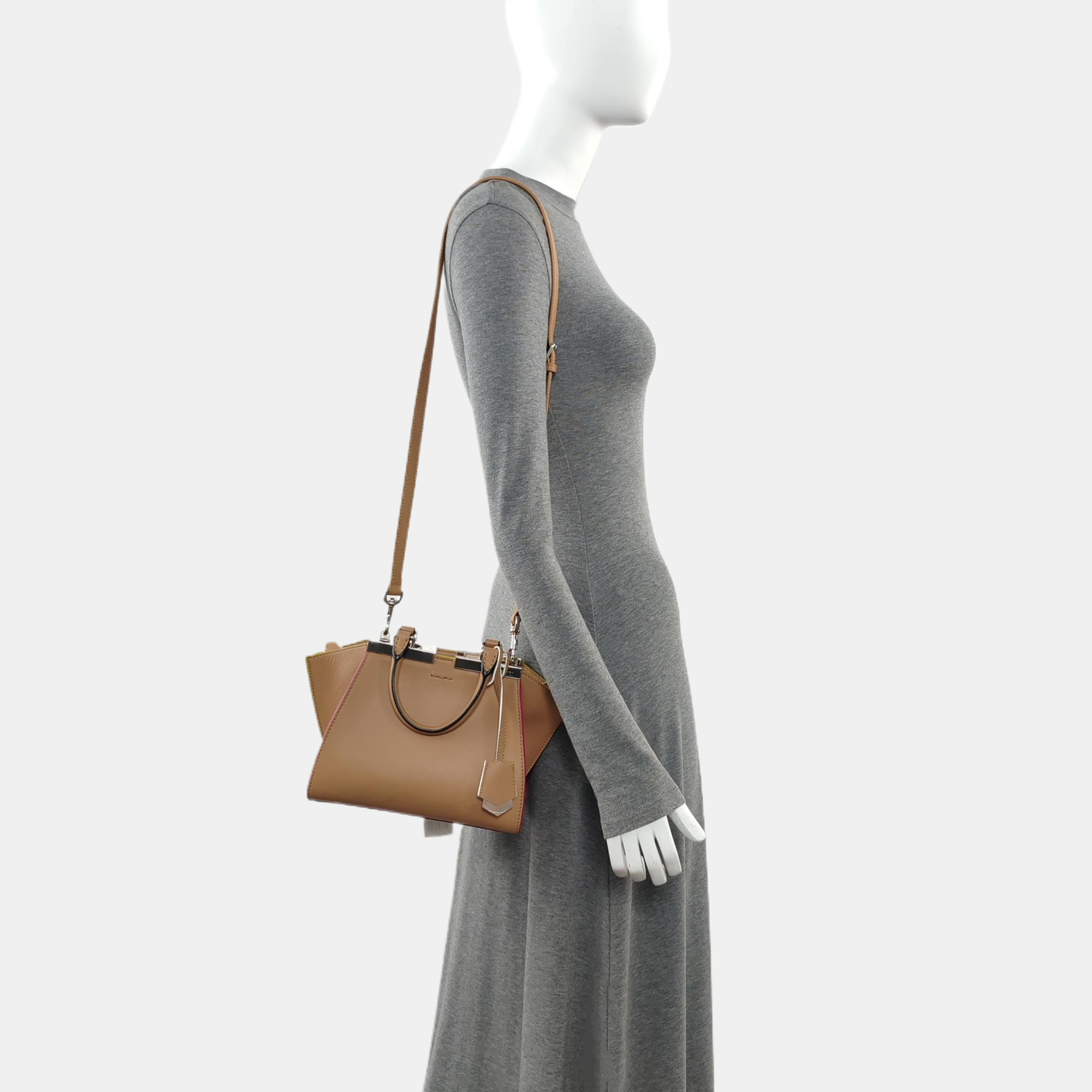 Authenticated pre-owned  3Jours Calfskin Brown - Shoulder Bag at Looply