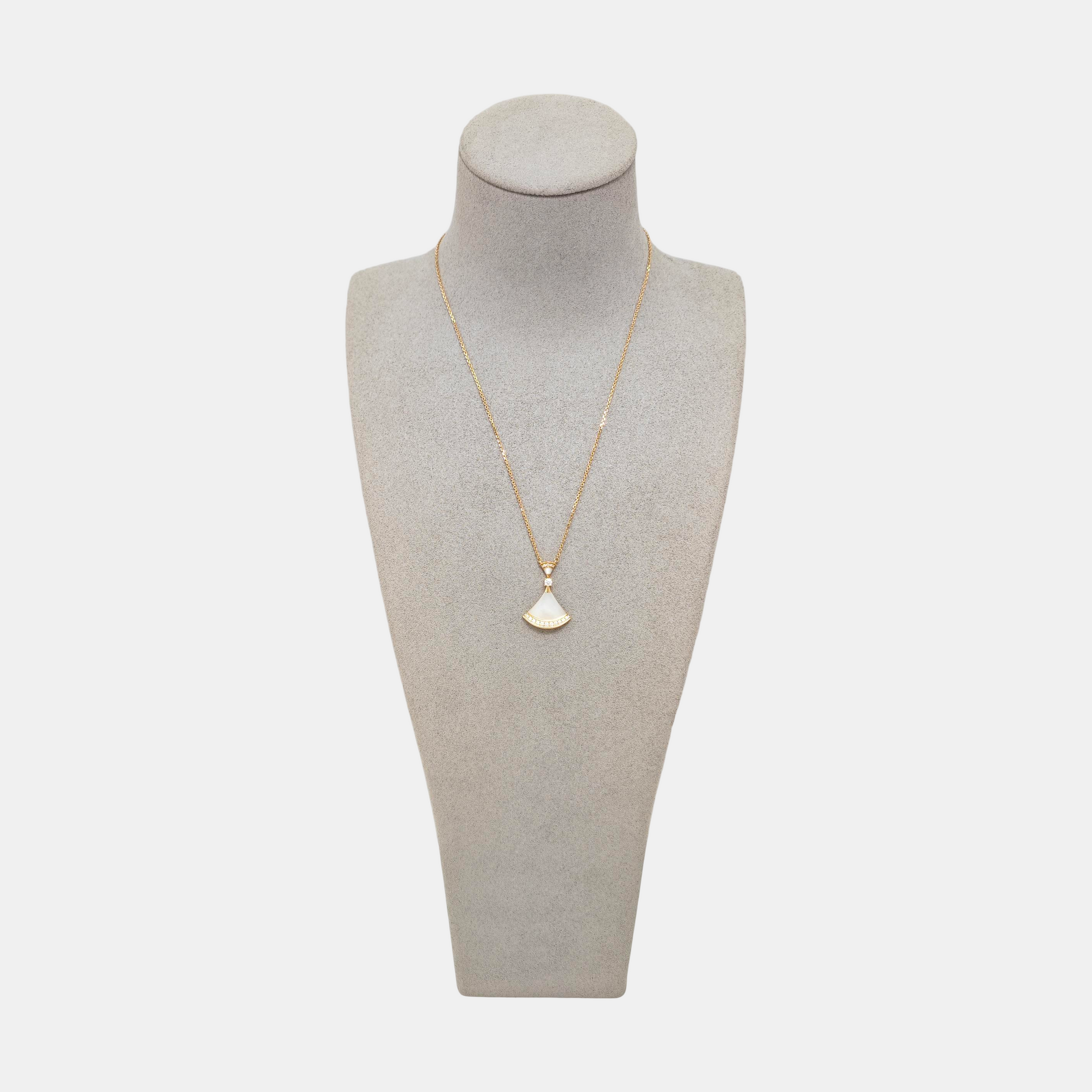 DIVAS' DREAM 18k Rose Gold Necklace