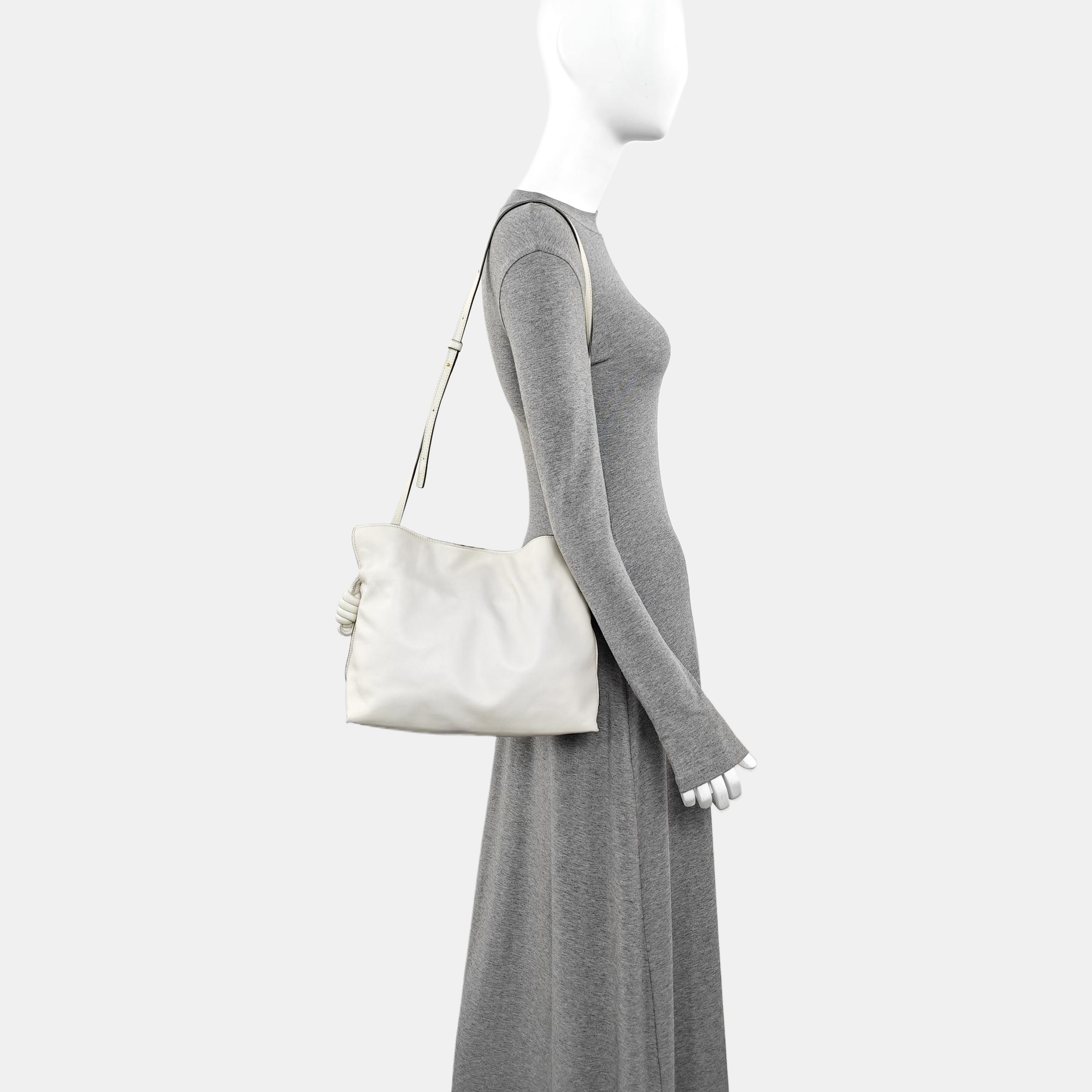 Flamenco Medium Calfskin White