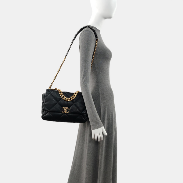 CHANEL 19 Large Quilted Lambskin Black