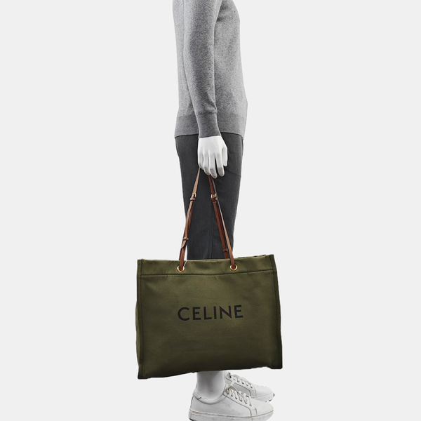 Authenticated pre-owned  CABAS CELINE Fabric Green - Tote Bag at Looply