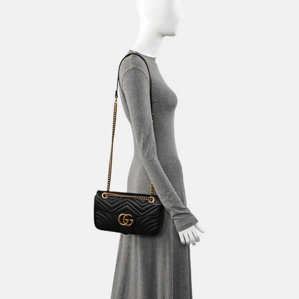 GG Marmont Small Quilted Calfskin Black