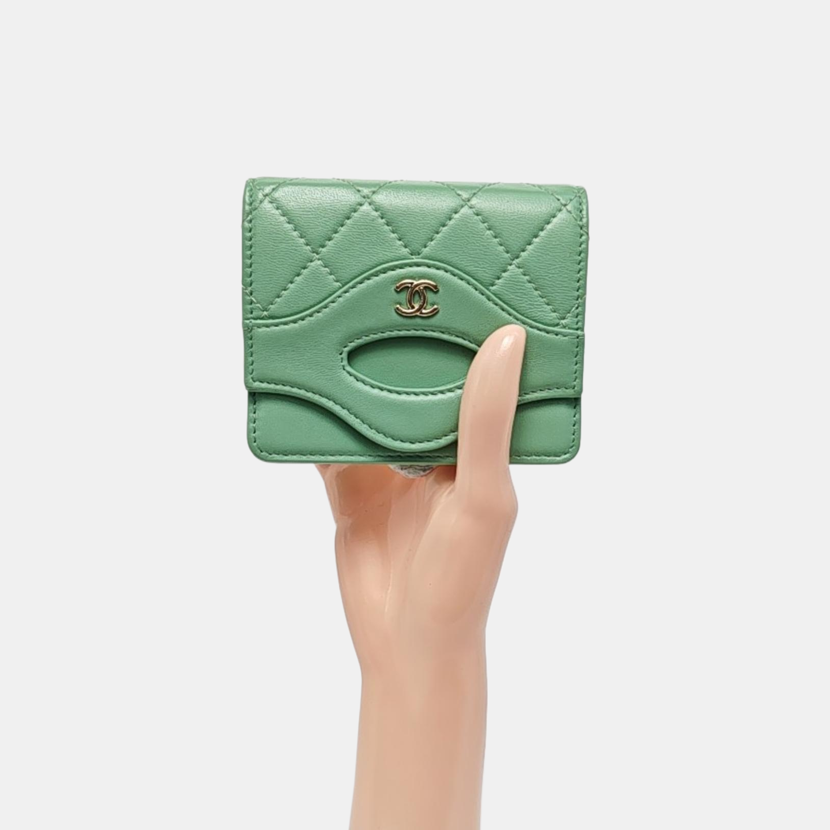 CHANEL 31 Quilted Lambskin Green Wallet