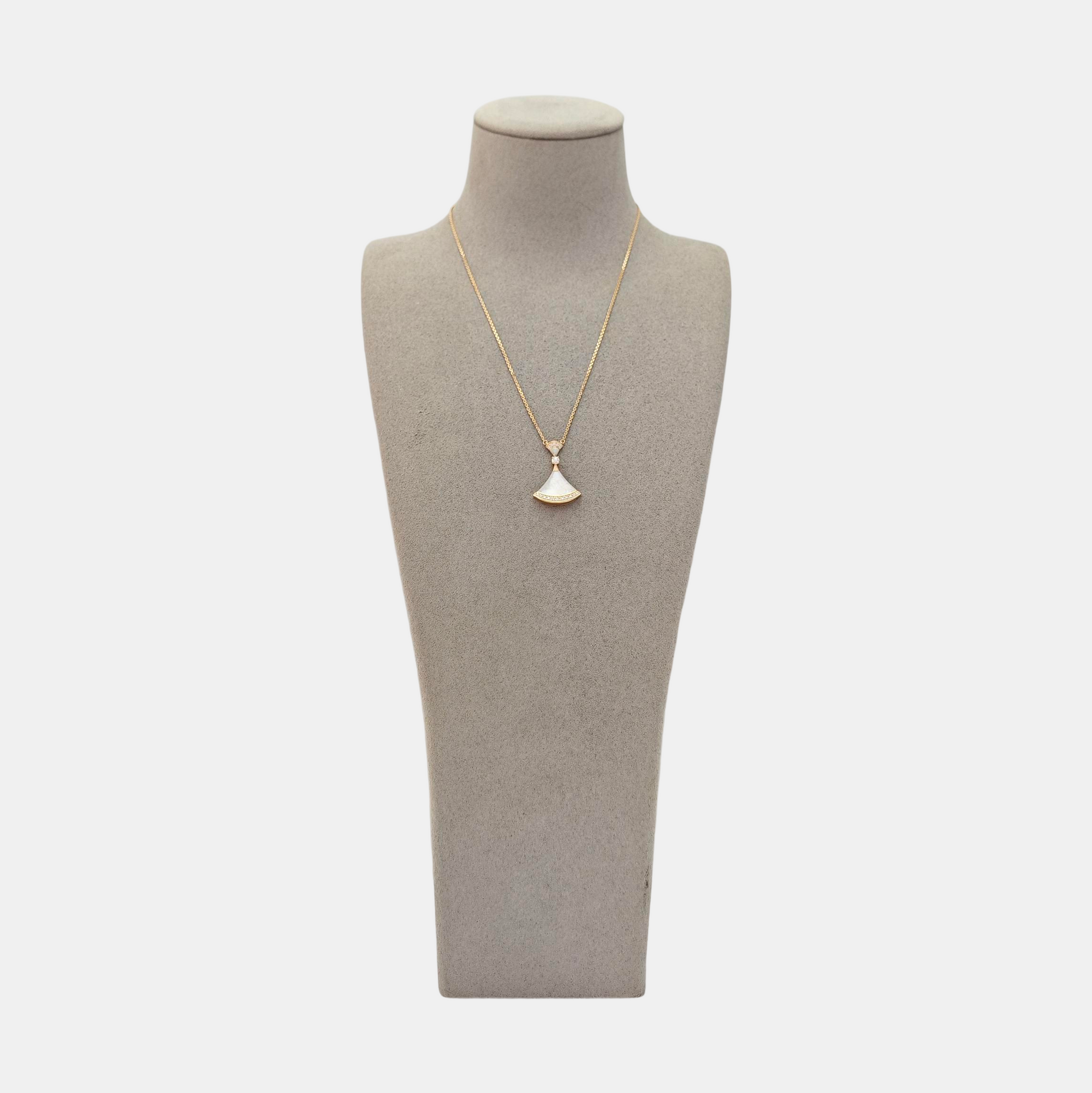 DIVAS' DREAM 18k Rose Gold Necklace