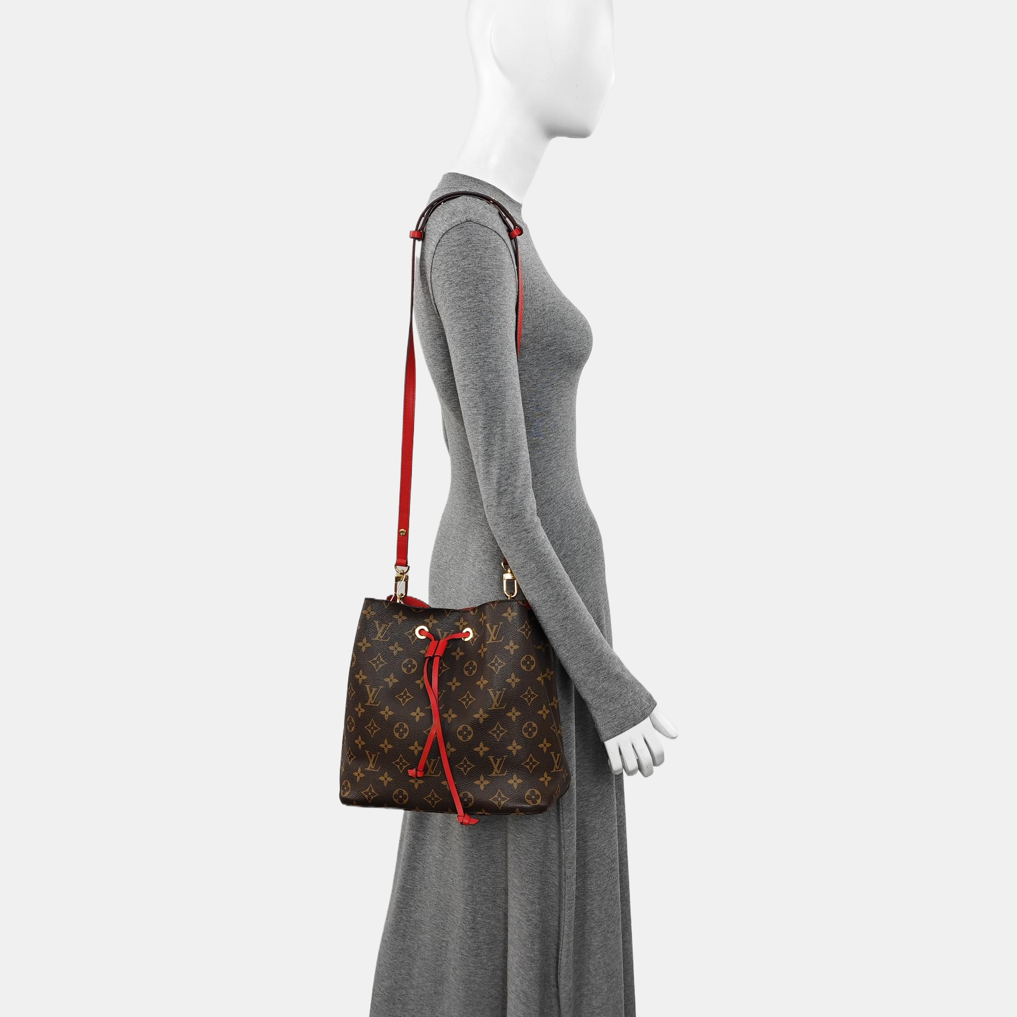 NÉONOÉ MM Monogram Coated Canvas Brown