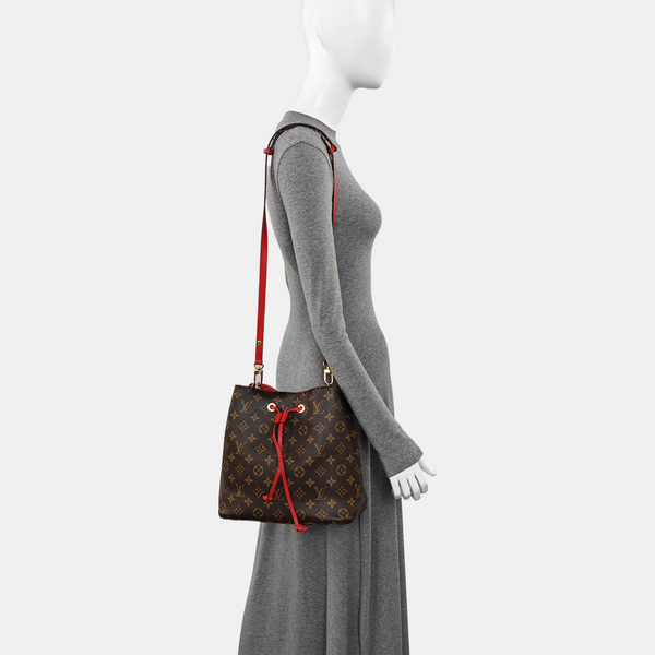 NÉONOÉ MM Monogram Coated Canvas Brown