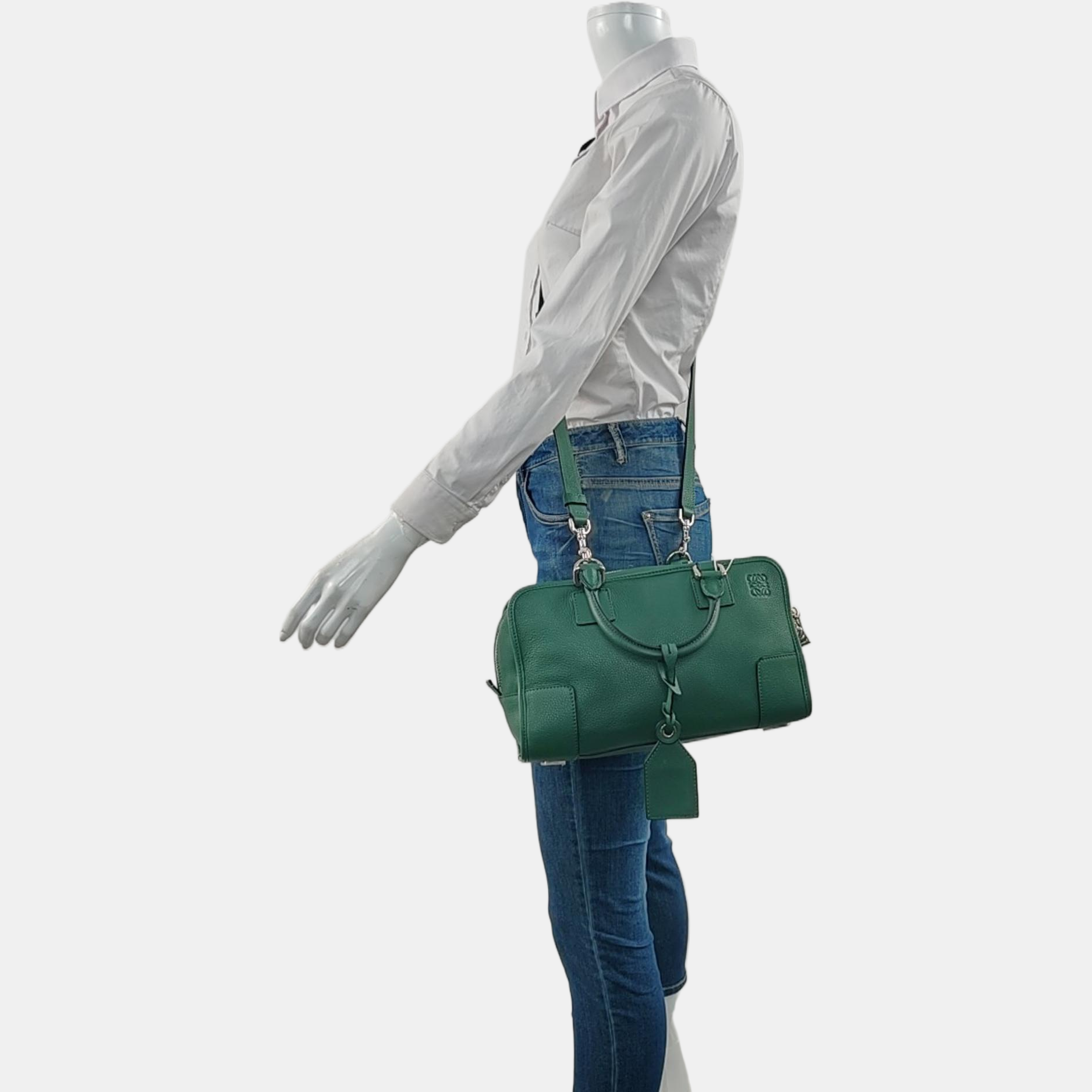 Authenticated pre-owned  Amazona Calfskin Green - Shoulder Bag at Looply