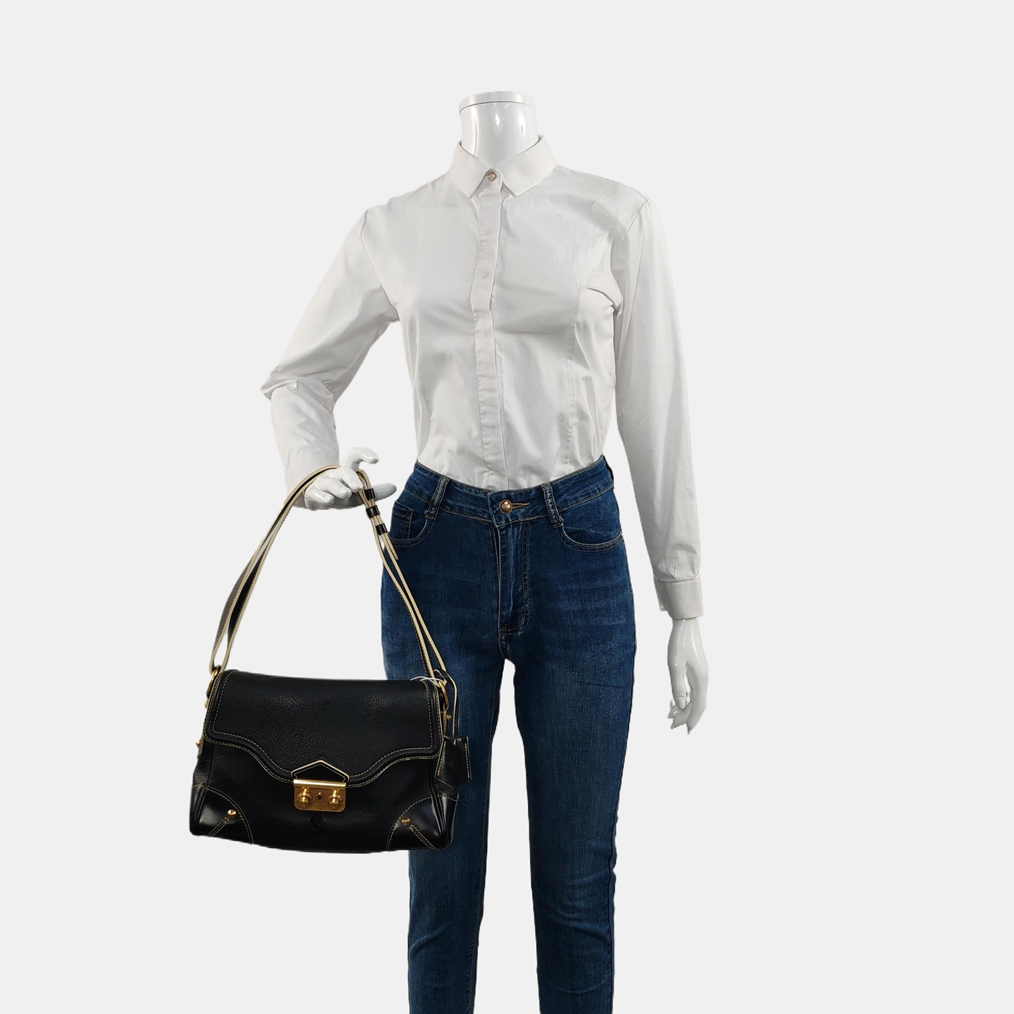L'ESSENTIEL Calfskin Black