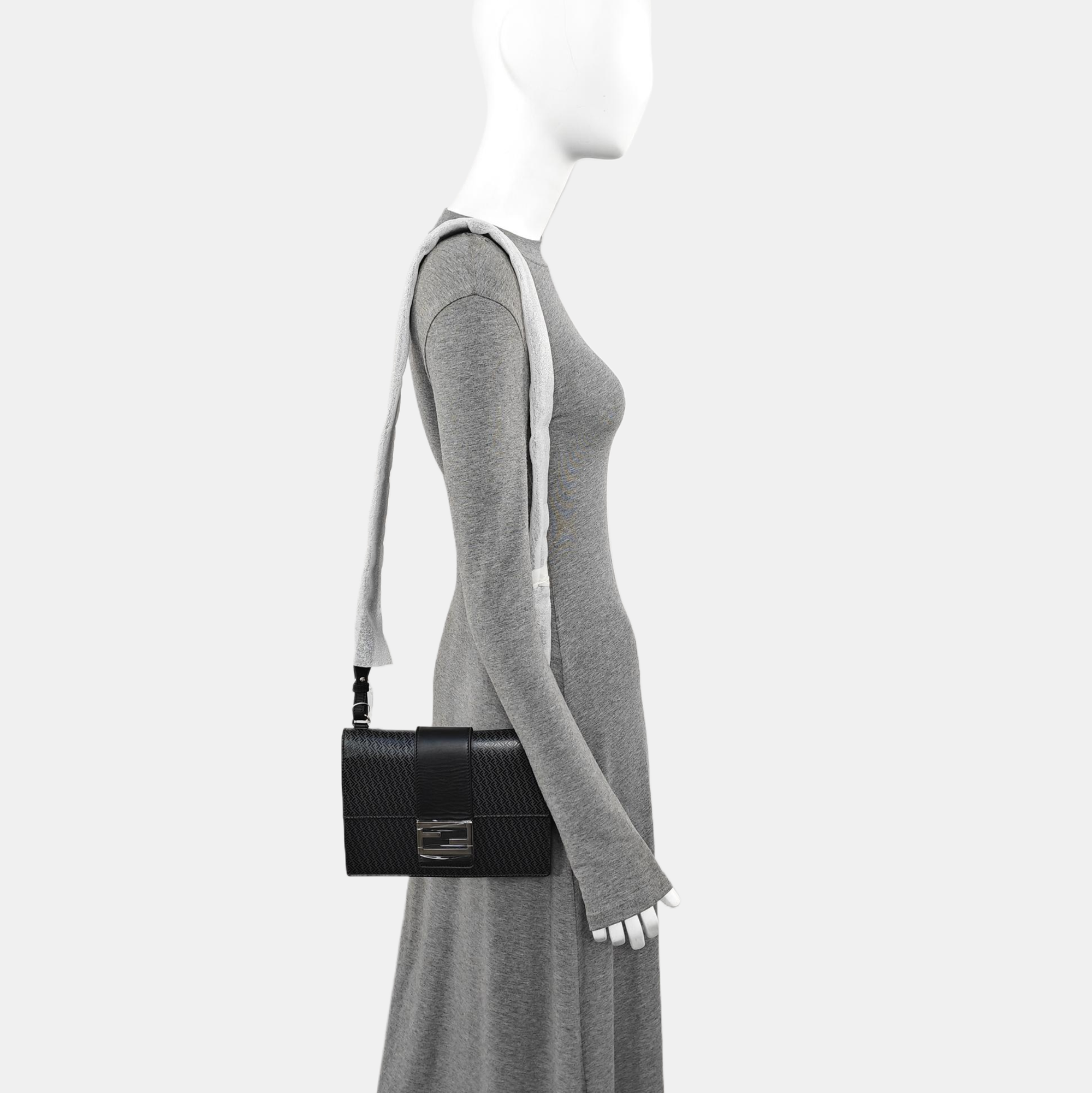 Baguette Medium Calfskin Black