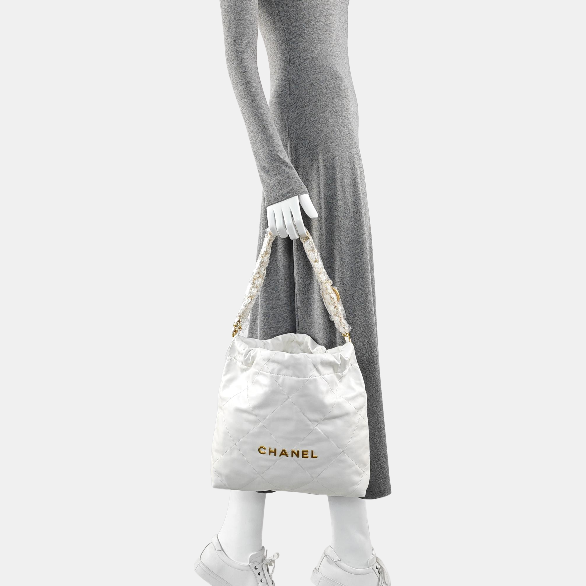 CHANEL 22 Small Quilted Calfskin White