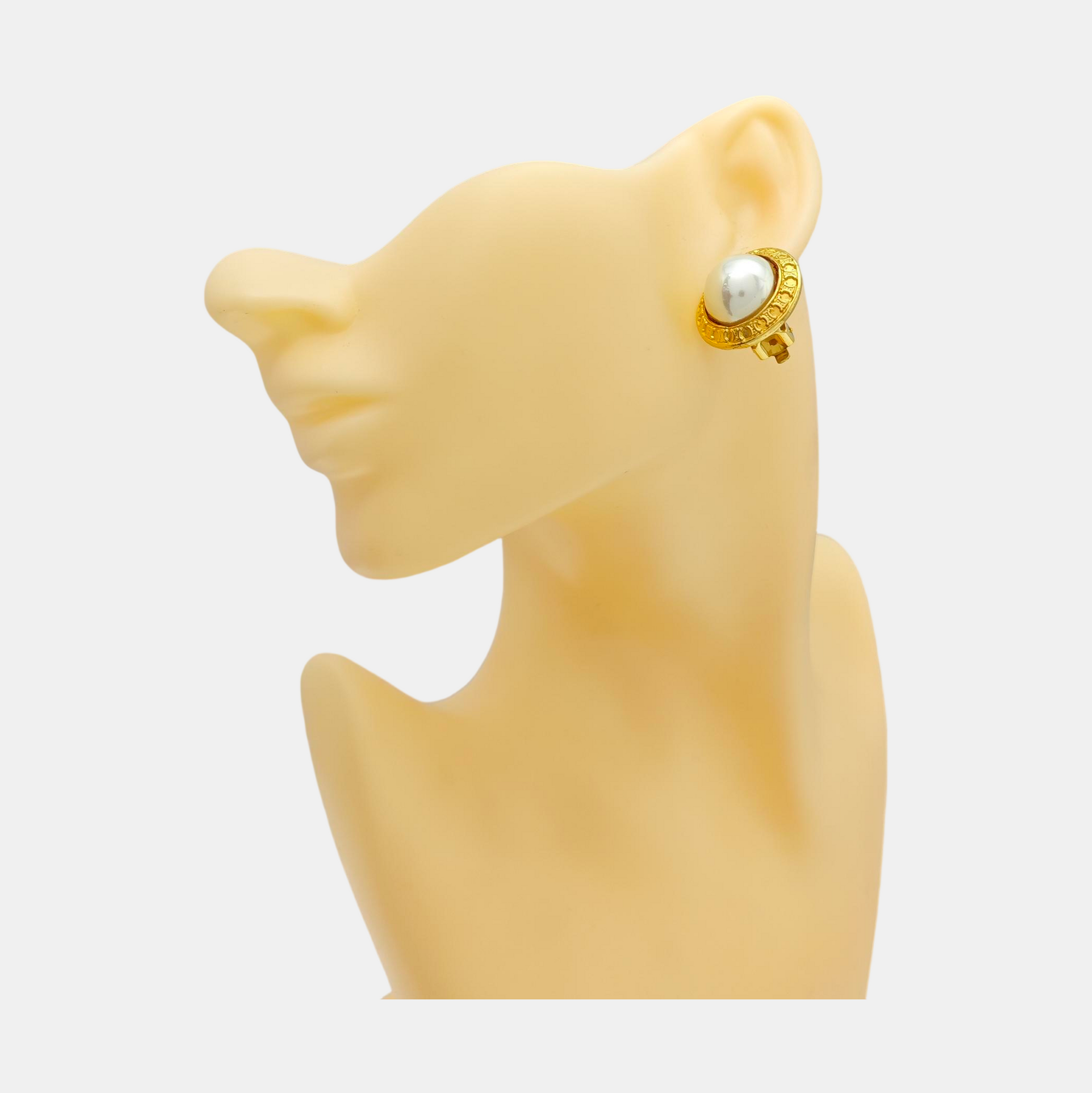 Faux Pearl White Clip On Earrings