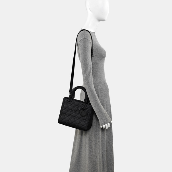 Lady Dior Medium Cannage Calfskin Black