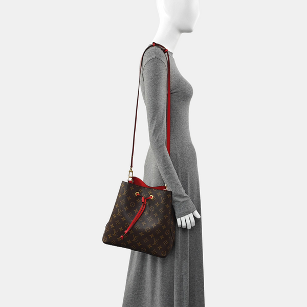 NÉONOÉ MM Monogram Coated Canvas Brown