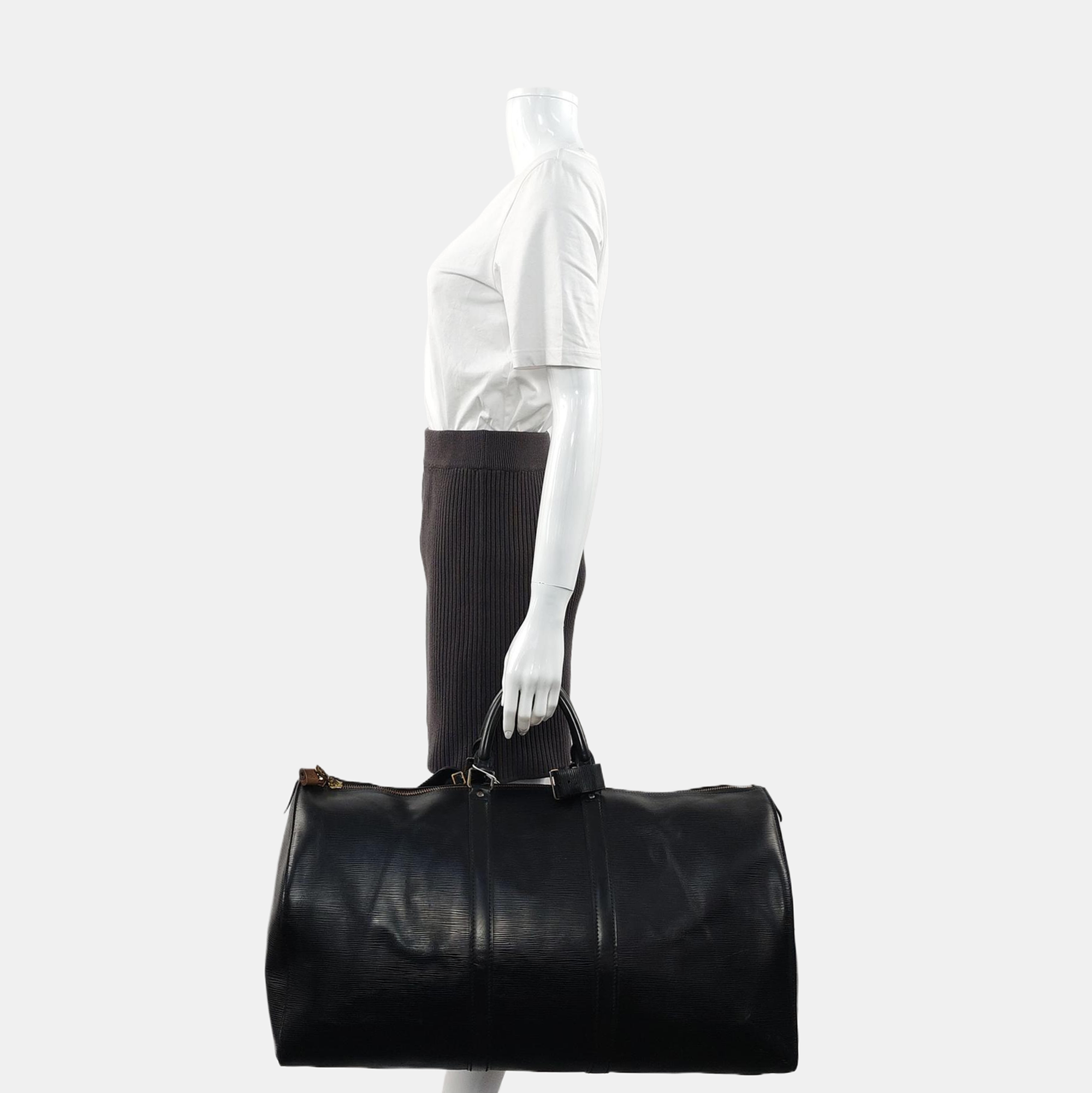 Authenticated pre-owned  KEEPALL 55 Epi Black - Top Handle Bag at Looply