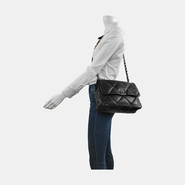 CHANEL 19 Large Quilted Lambskin Black