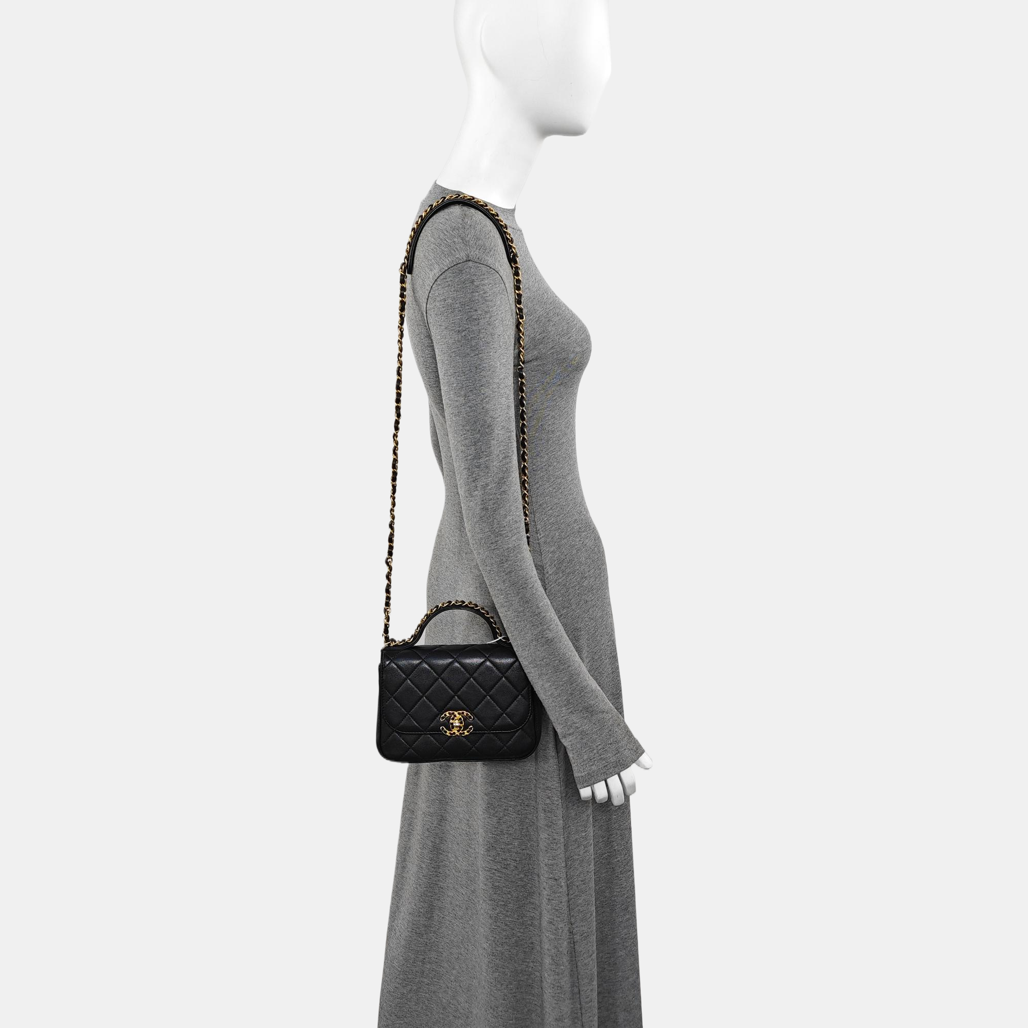 CHAIN INFINITY TOP HANDLE Quilted Lambskin Black