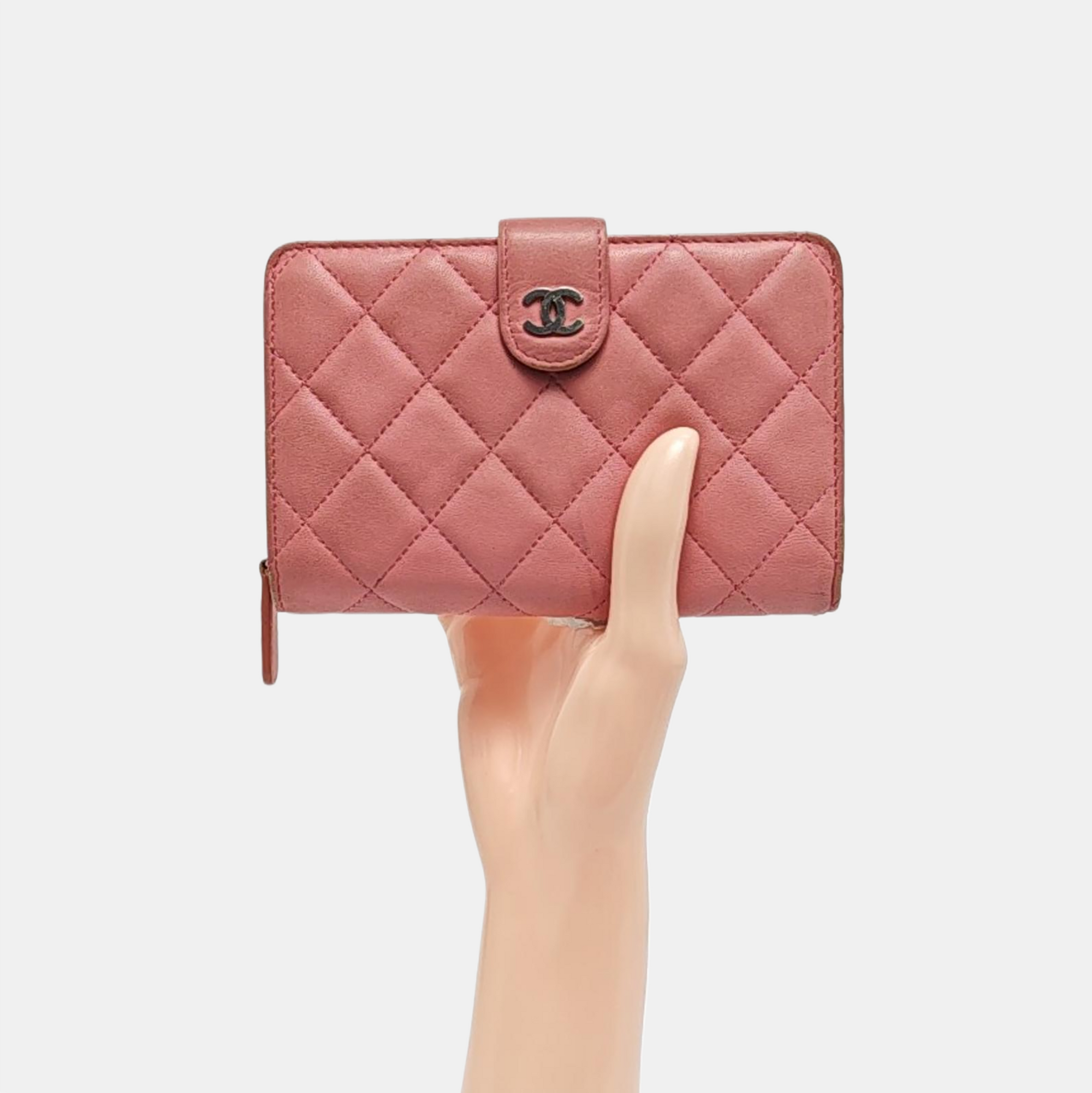 Quilted Lambskin Wallet Pink
