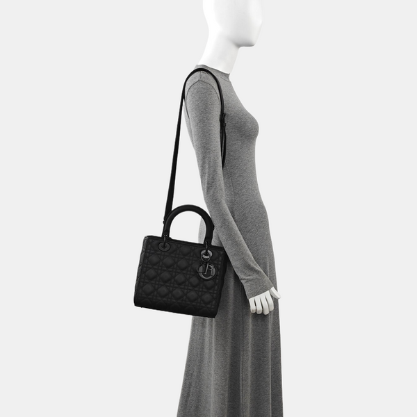 Lady Dior Medium Cannage Calfskin Black