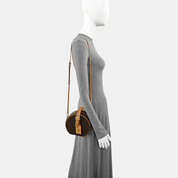 BOITE CHAPEAU PM Monogram Coated Canvas Brown