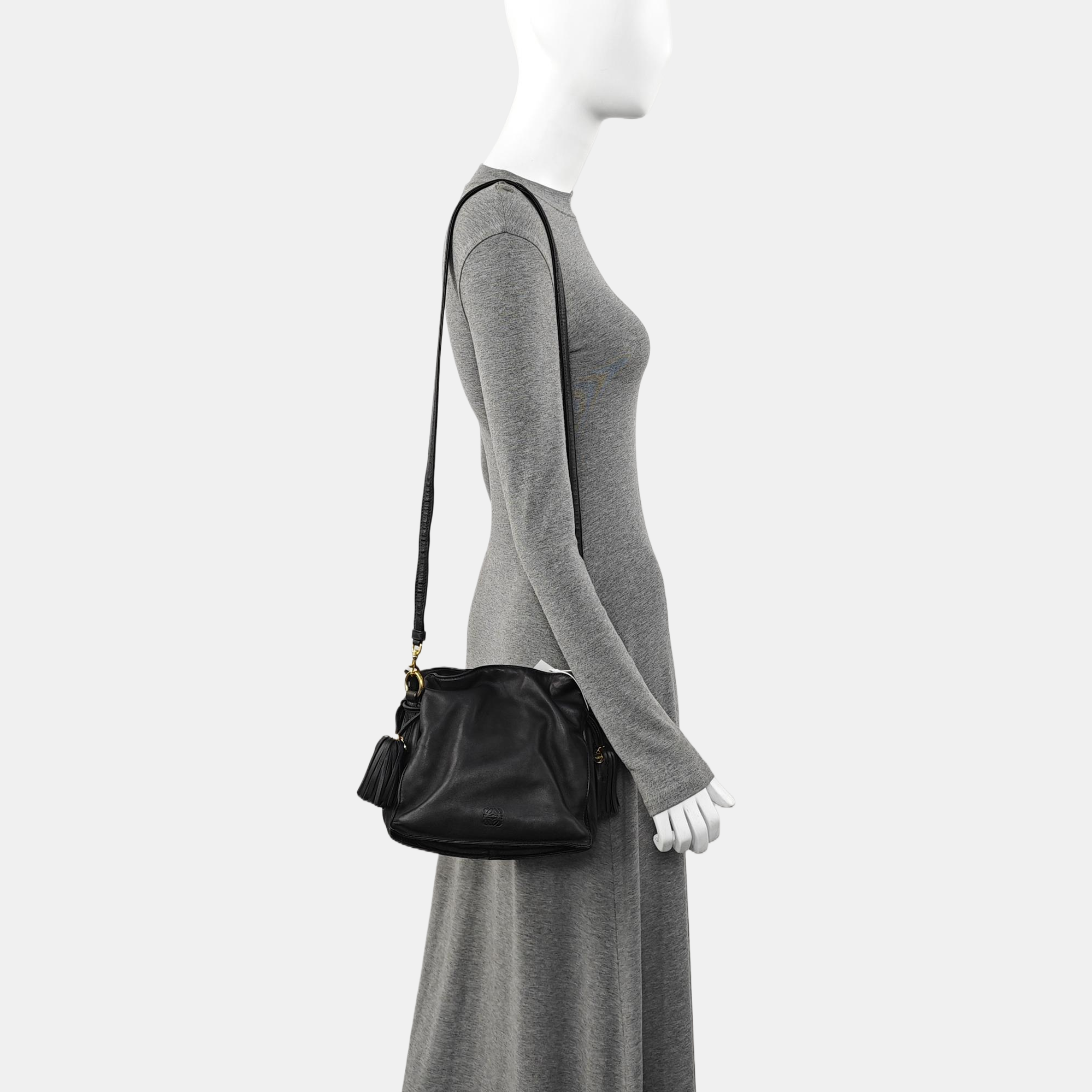 Authenticated pre-owned  Flamenco Lambskin Black - Shoulder Bag at Looply