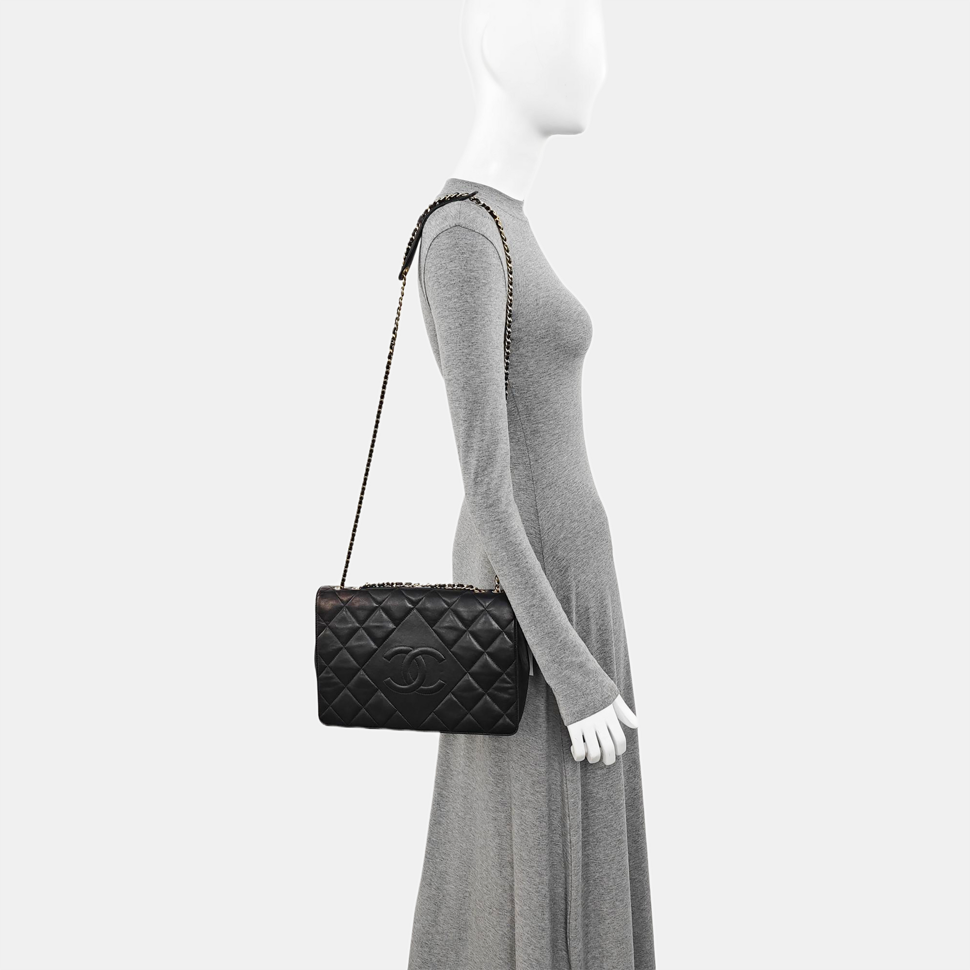 Quilted Lambskin Shoulder Bag Black