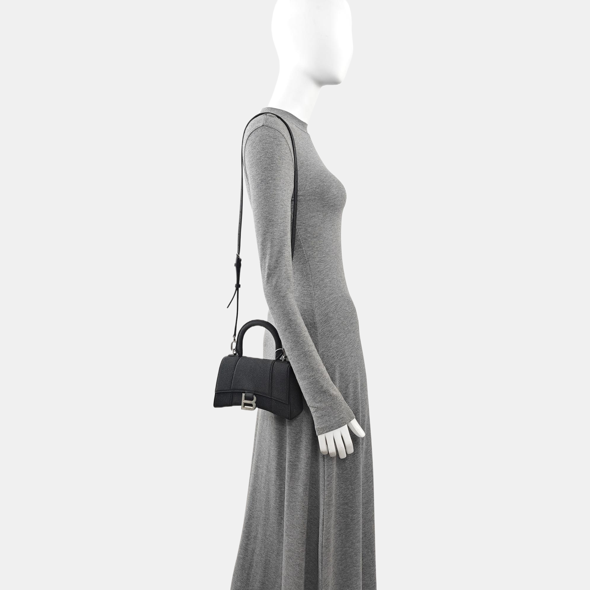 Hourglass XS Special Material Black