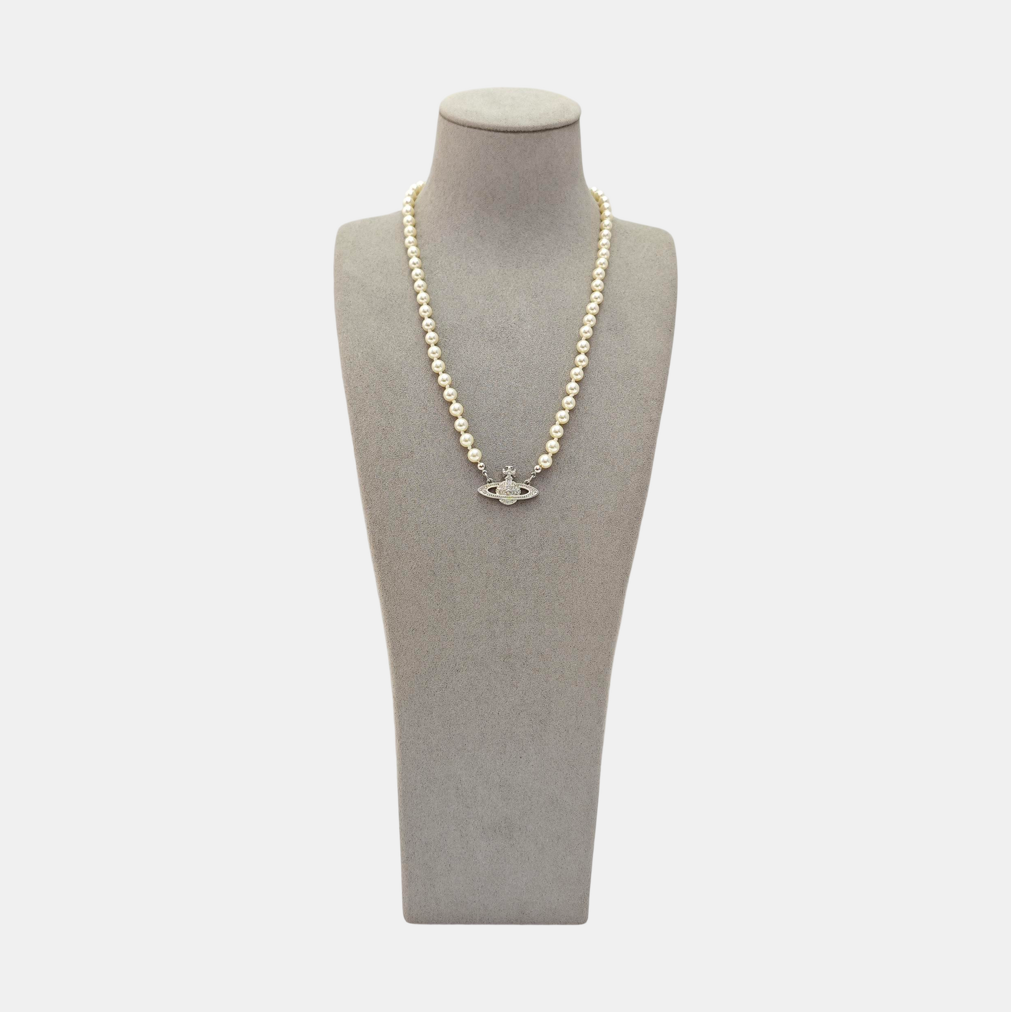 Faux Pearl White Necklace