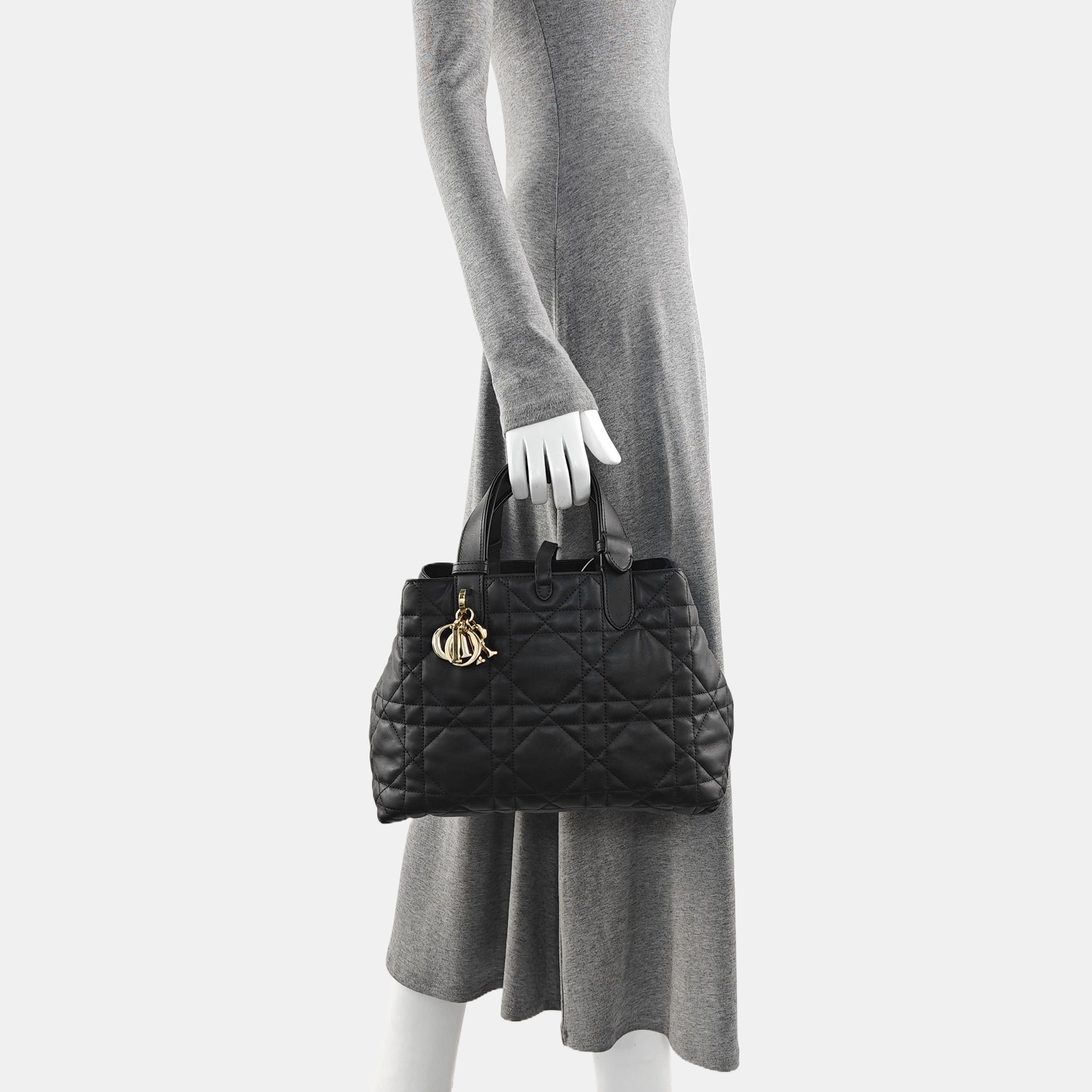 Toujours Medium Cannage Calfskin Black