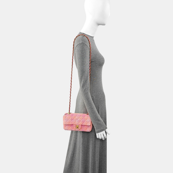 CLASSIC FLAP Mini Quilted Wool Red