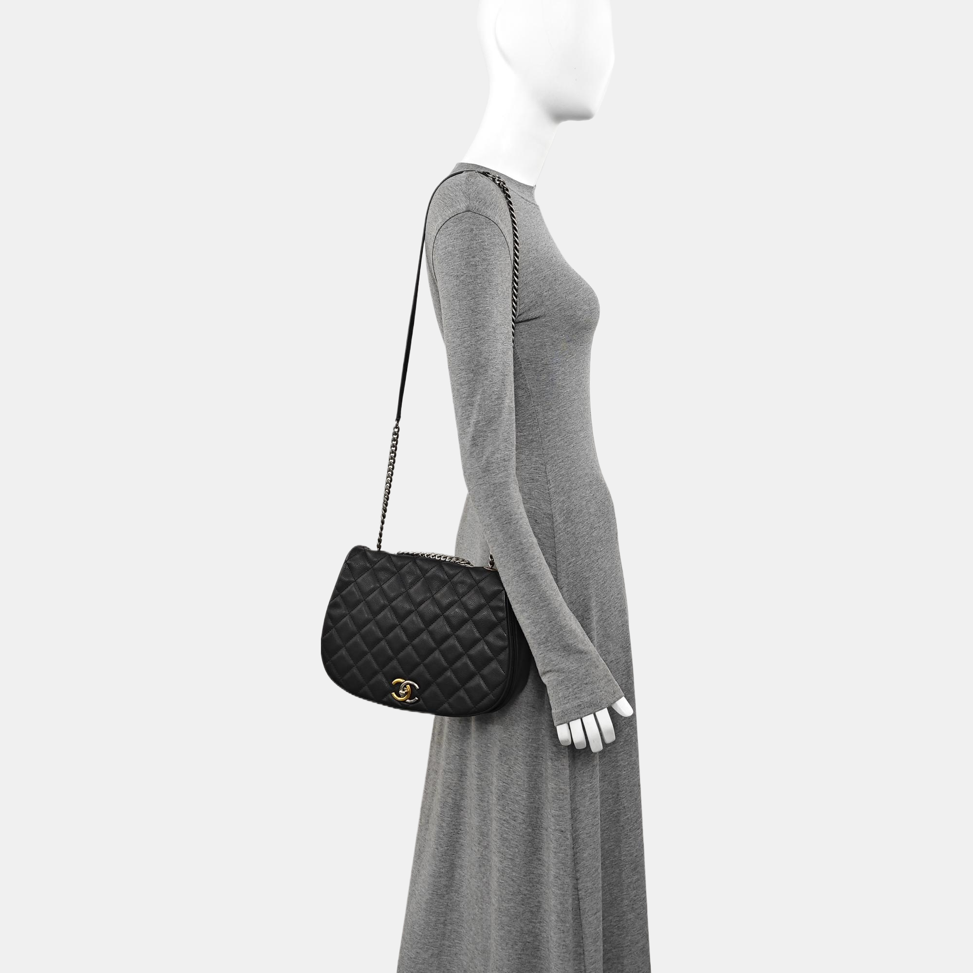 Caviar Quilted Grained Calfskin Black
