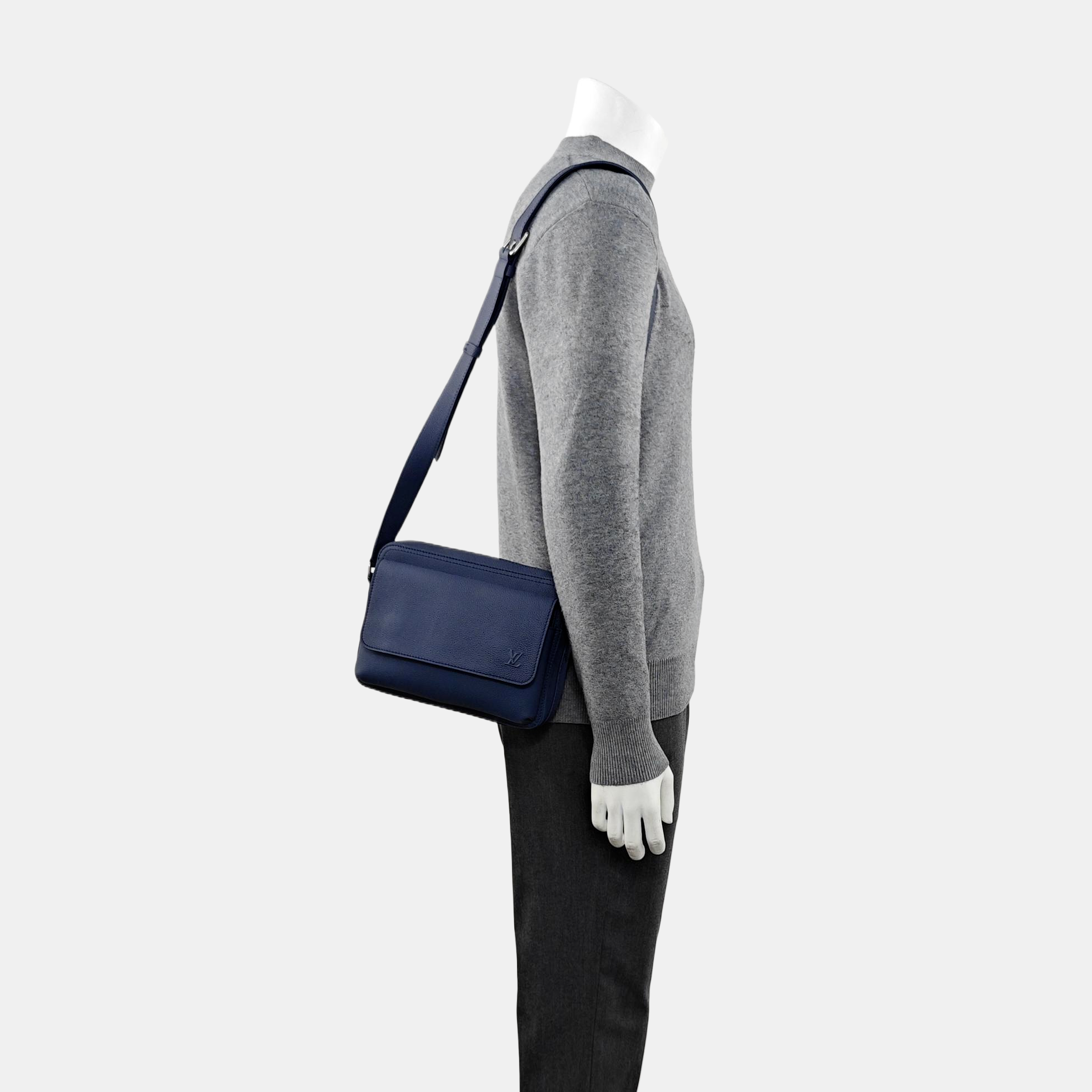 Fastline Messenger Calfskin Blue