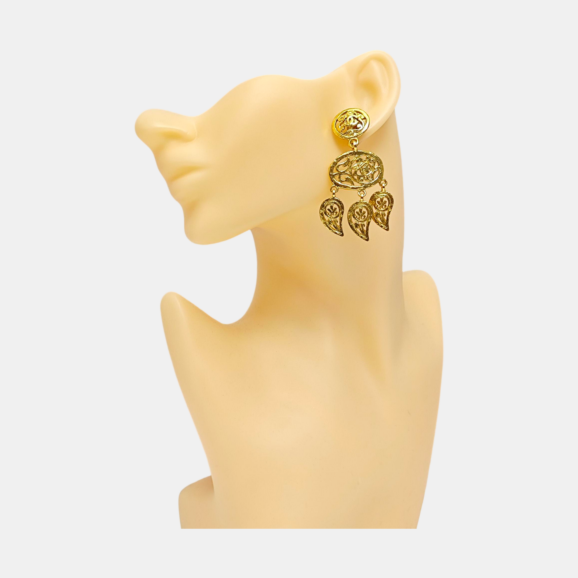 Metal Gold Clip On Earrings