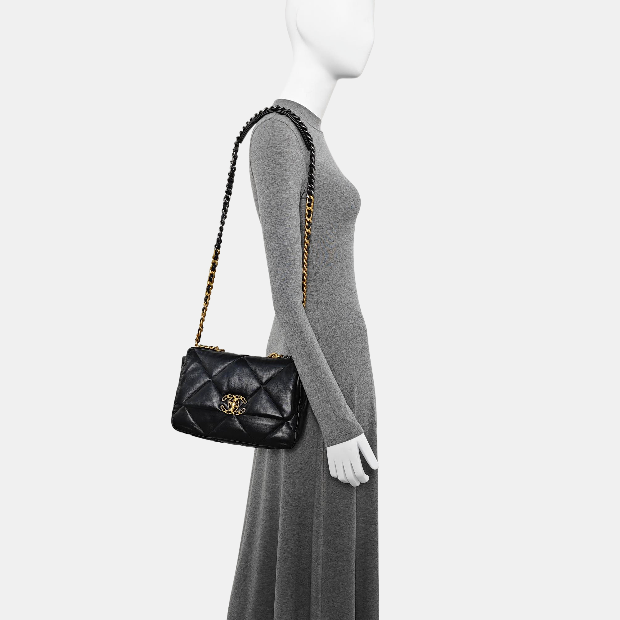 CHANEL 19 Small Quilted Lambskin Black