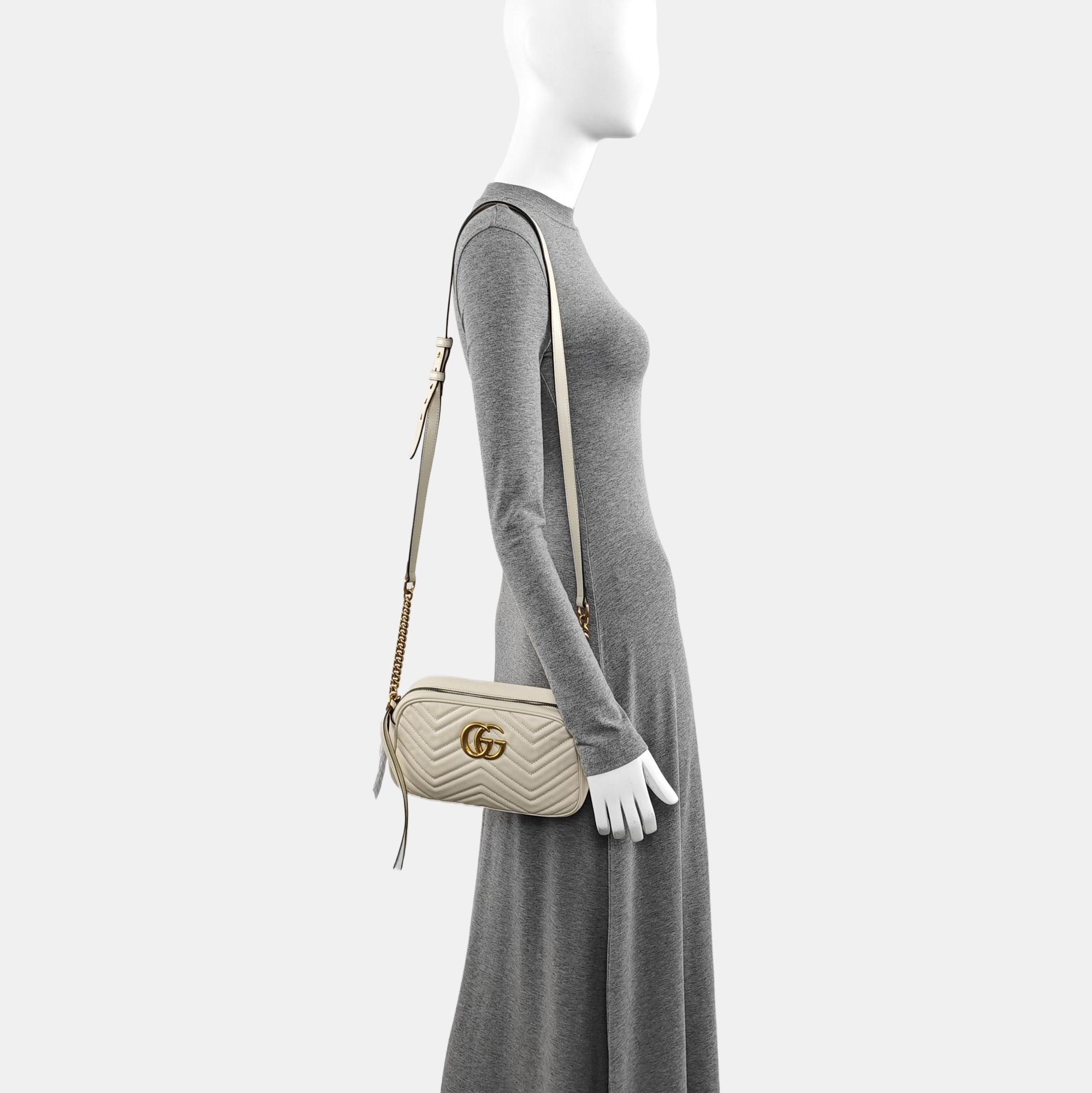Authenticated pre-owned  GG Marmont Small Quilted Calfskin White - Crossbody Bag at Looply